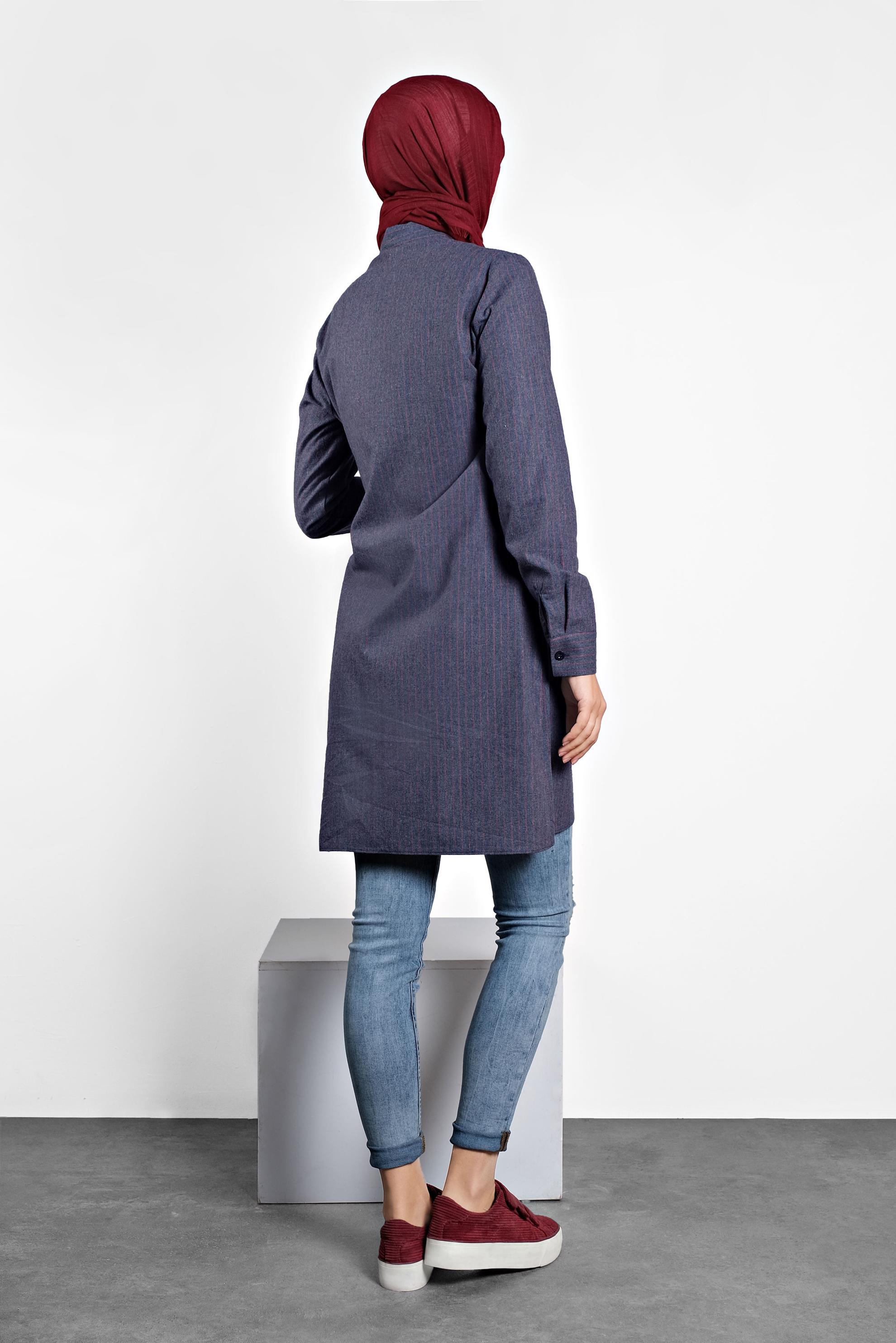 Tesettür giyim LACİVERT DÜĞMELİ TUNİK 40142