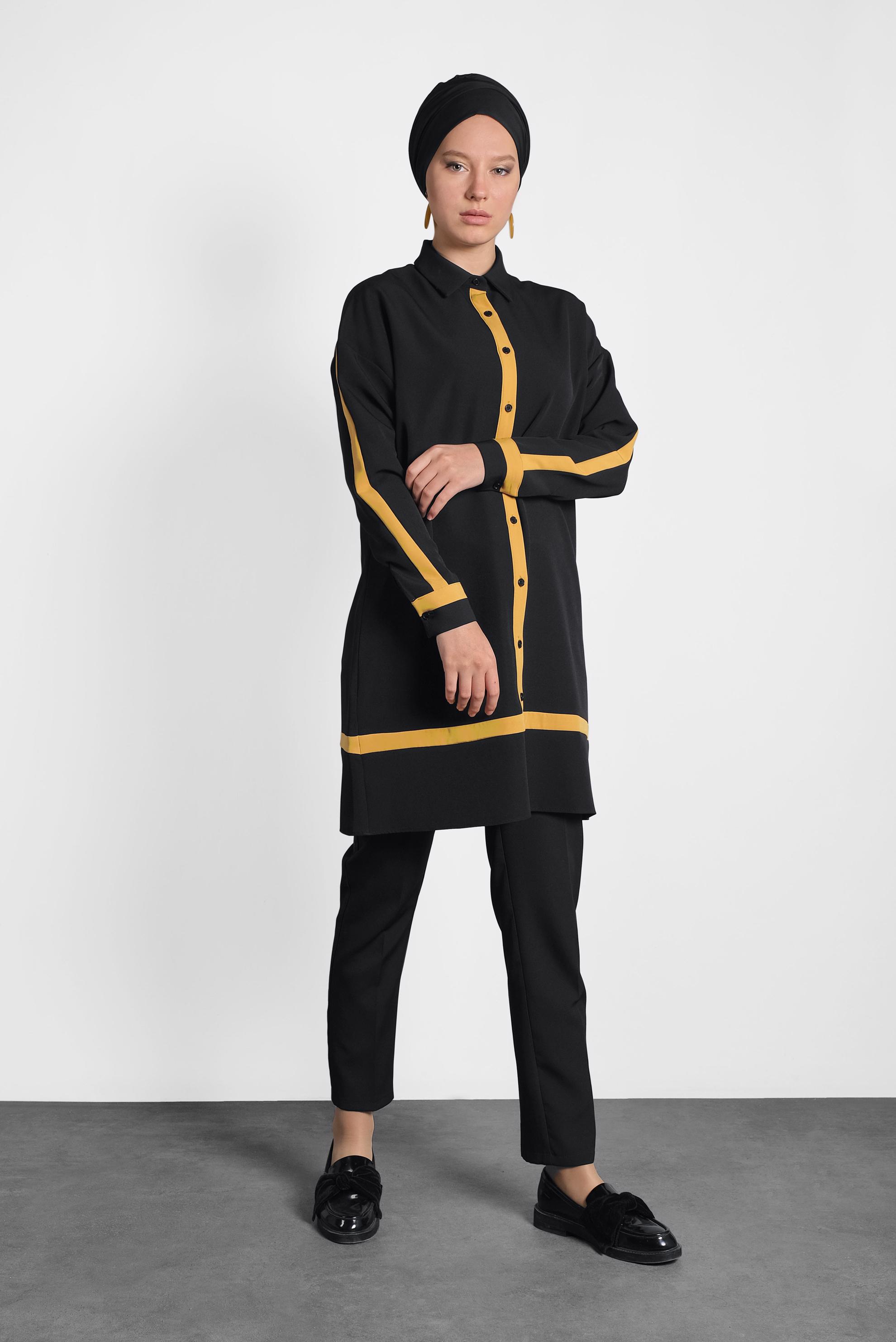 Tesettür giyim SİYAH ŞERİT DETAYLI DÜĞMELİ TUNİK 40150