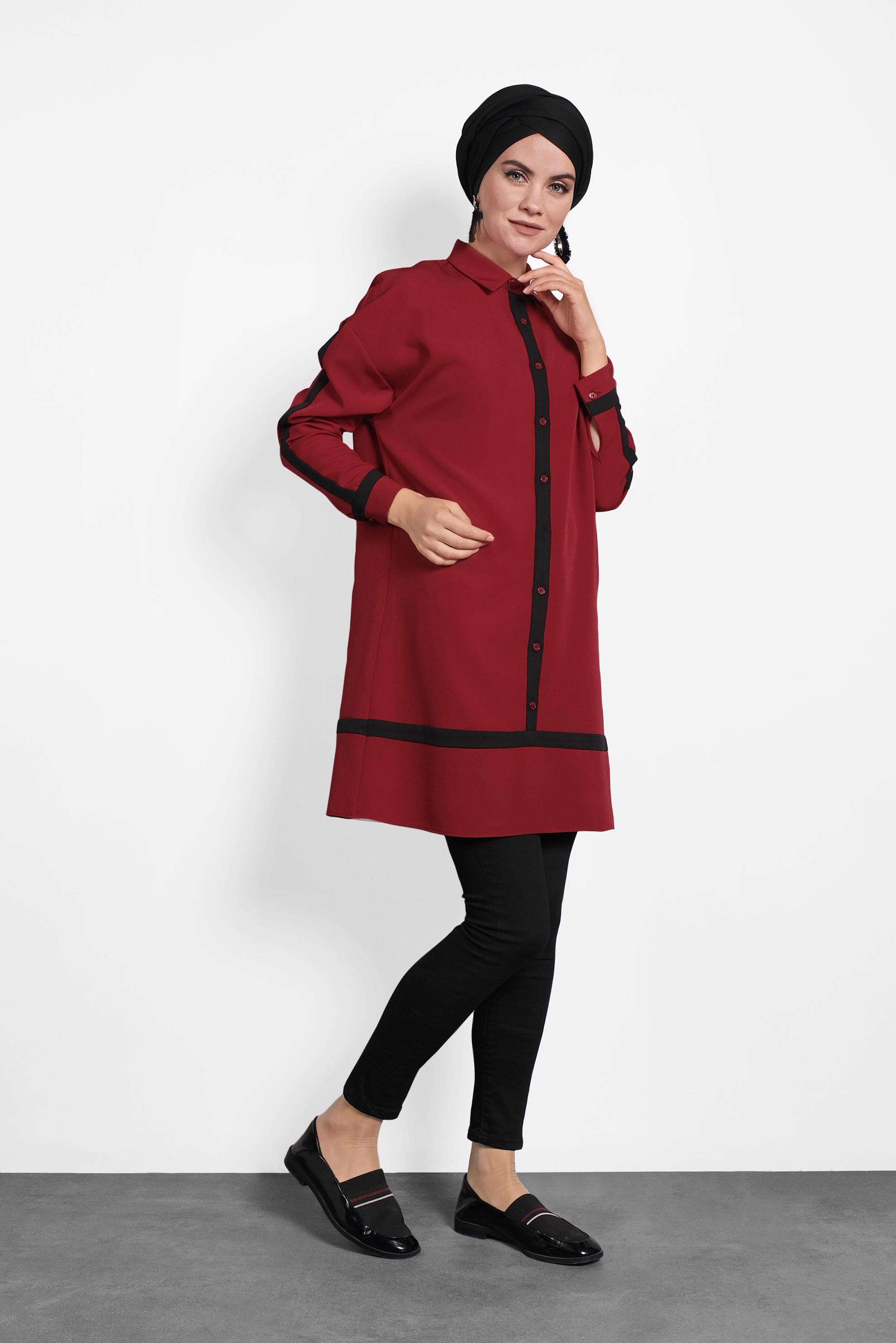 Tesettür giyim KIRMIZI ŞERİT DETAYLI DÜĞMELİ TUNİK 40150