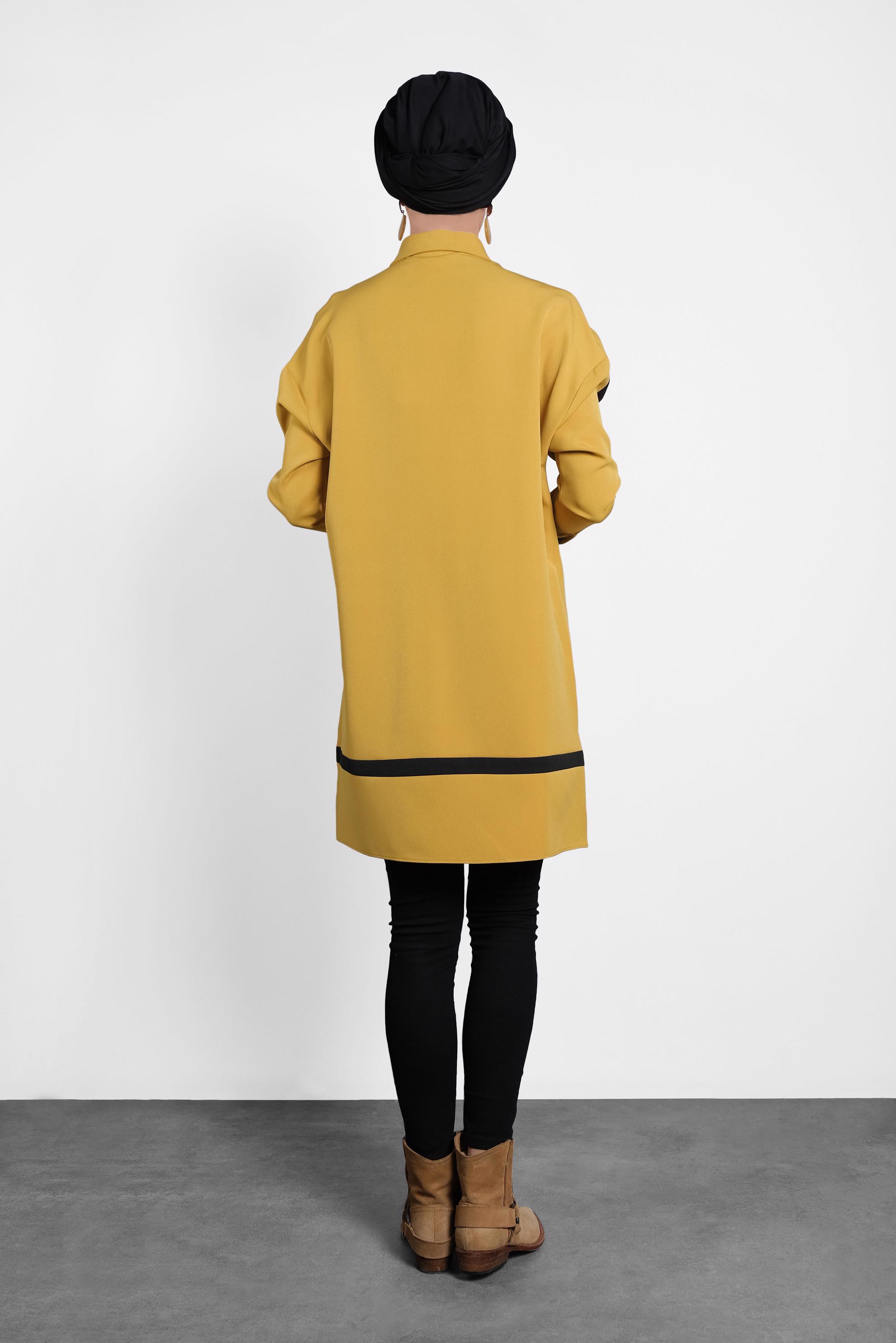 Tesettür giyim SARI ŞERİT DETAYLI DÜĞMELİ TUNİK 40150