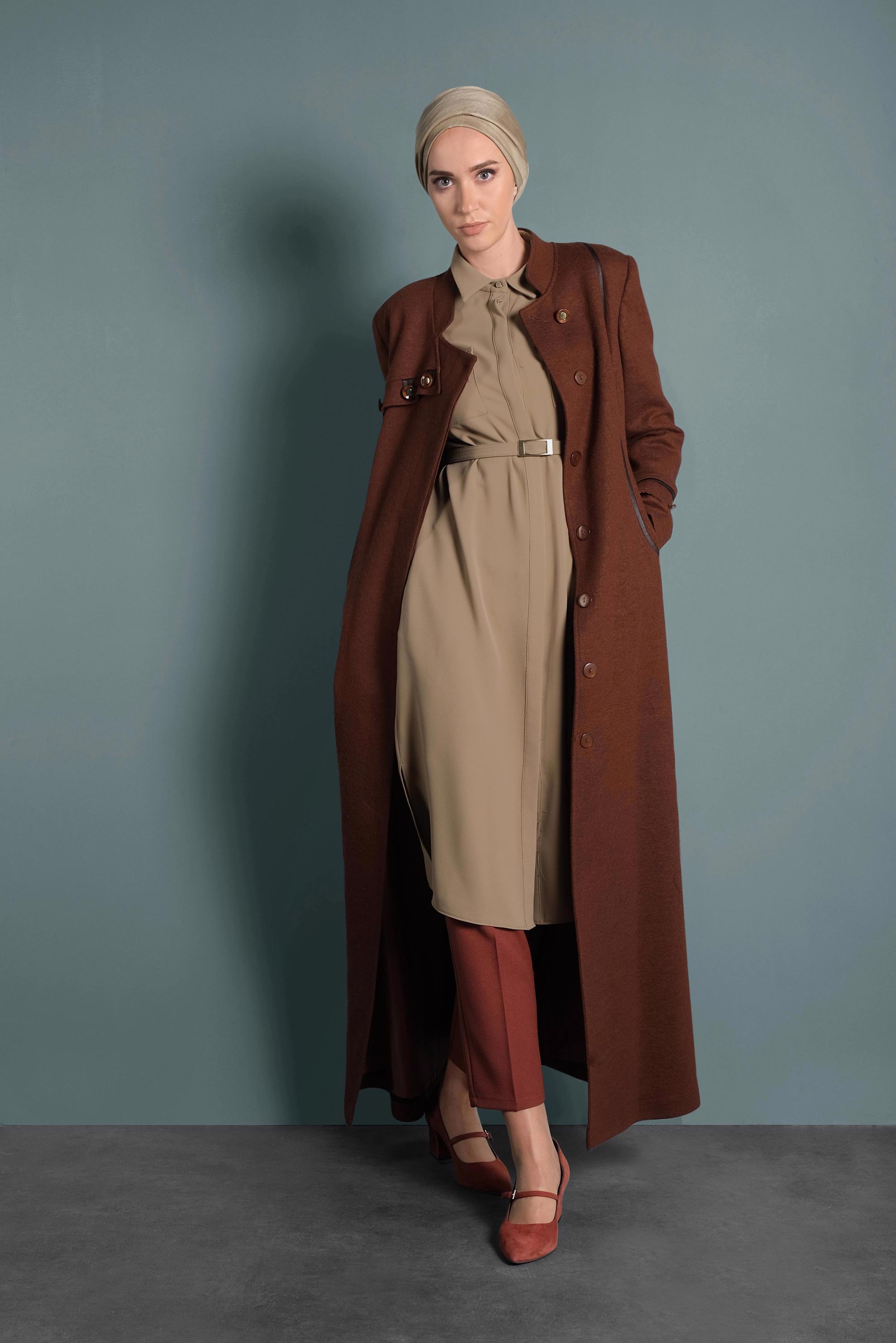 Tesettür giyim KAHVE GİZLİ DÜĞMELİ YIRTMAÇLI TUNİK 40167