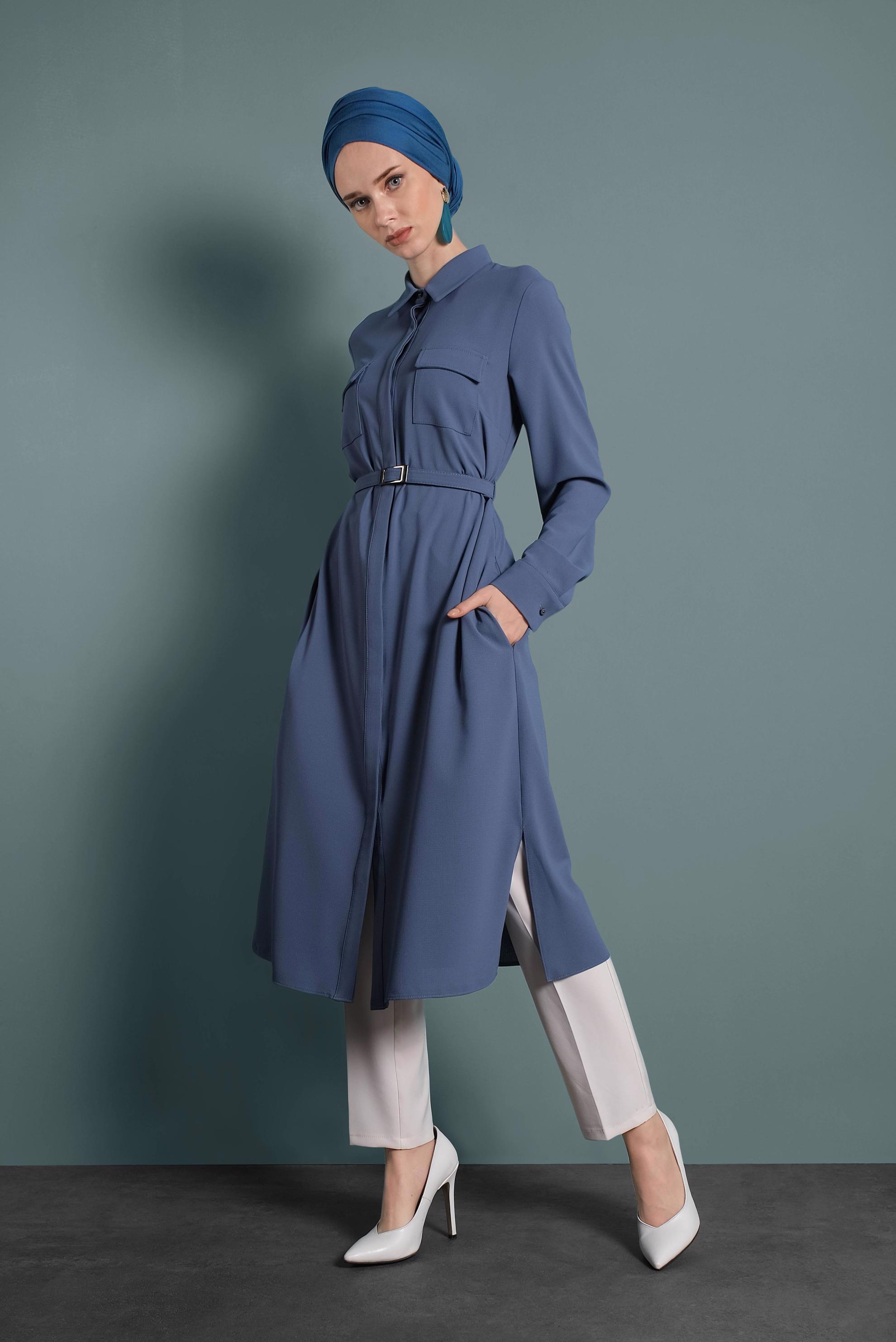 Tesettür giyim MAVİ GİZLİ DÜĞMELİ YIRTMAÇLI TUNİK 40167