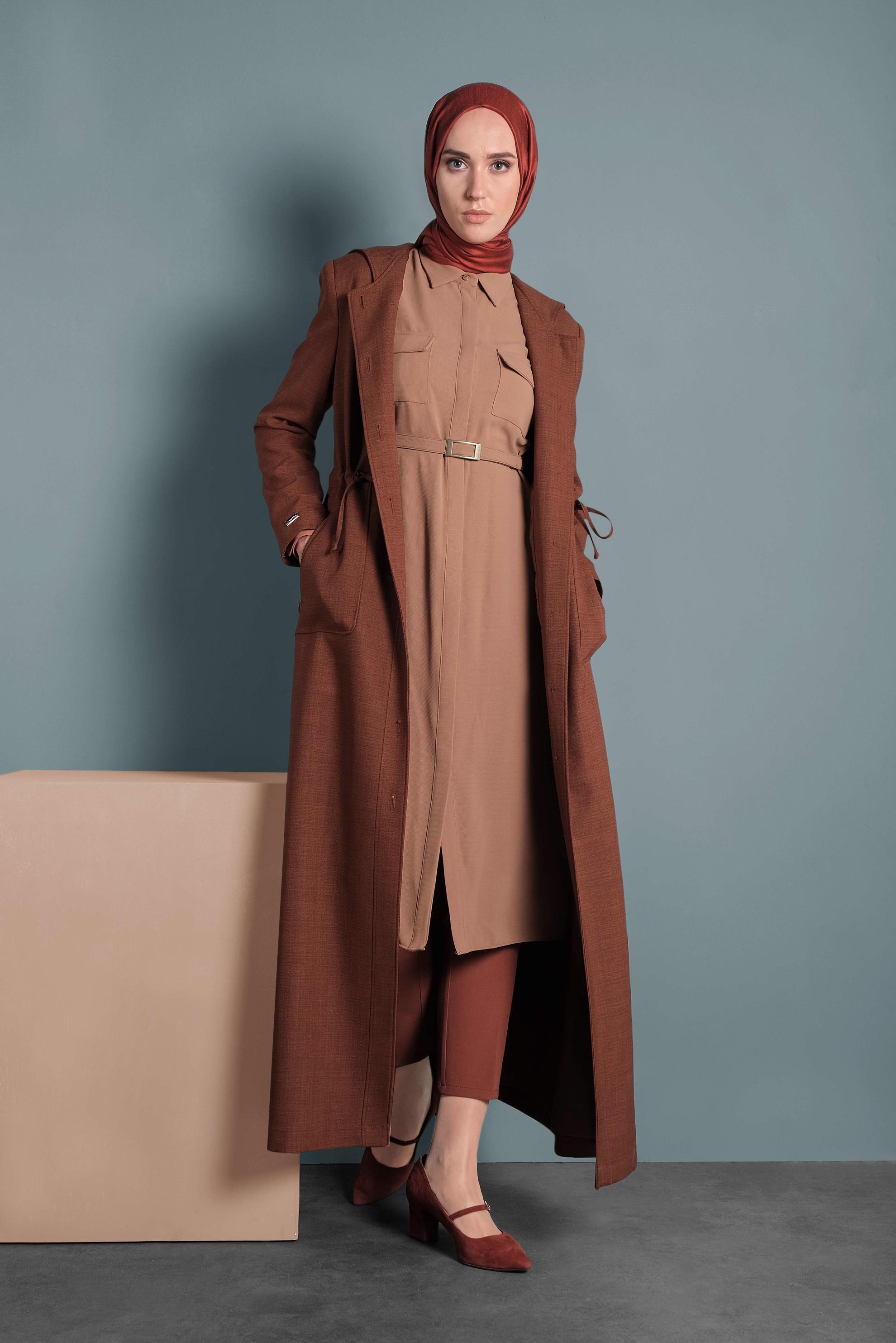 Tesettür giyim KAHVE GİZLİ DÜĞMELİ YIRTMAÇLI TUNİK 40167