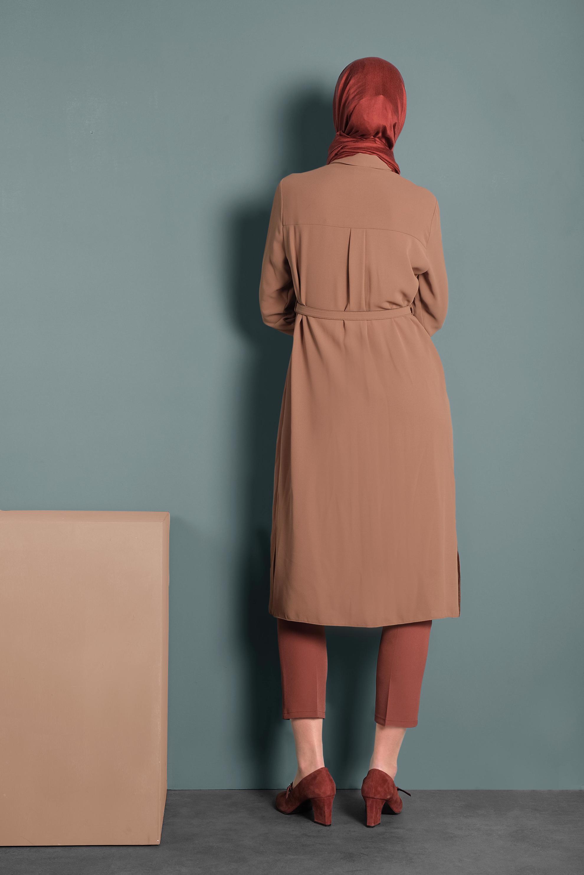 Tesettür giyim KAHVE GİZLİ DÜĞMELİ YIRTMAÇLI TUNİK 40167