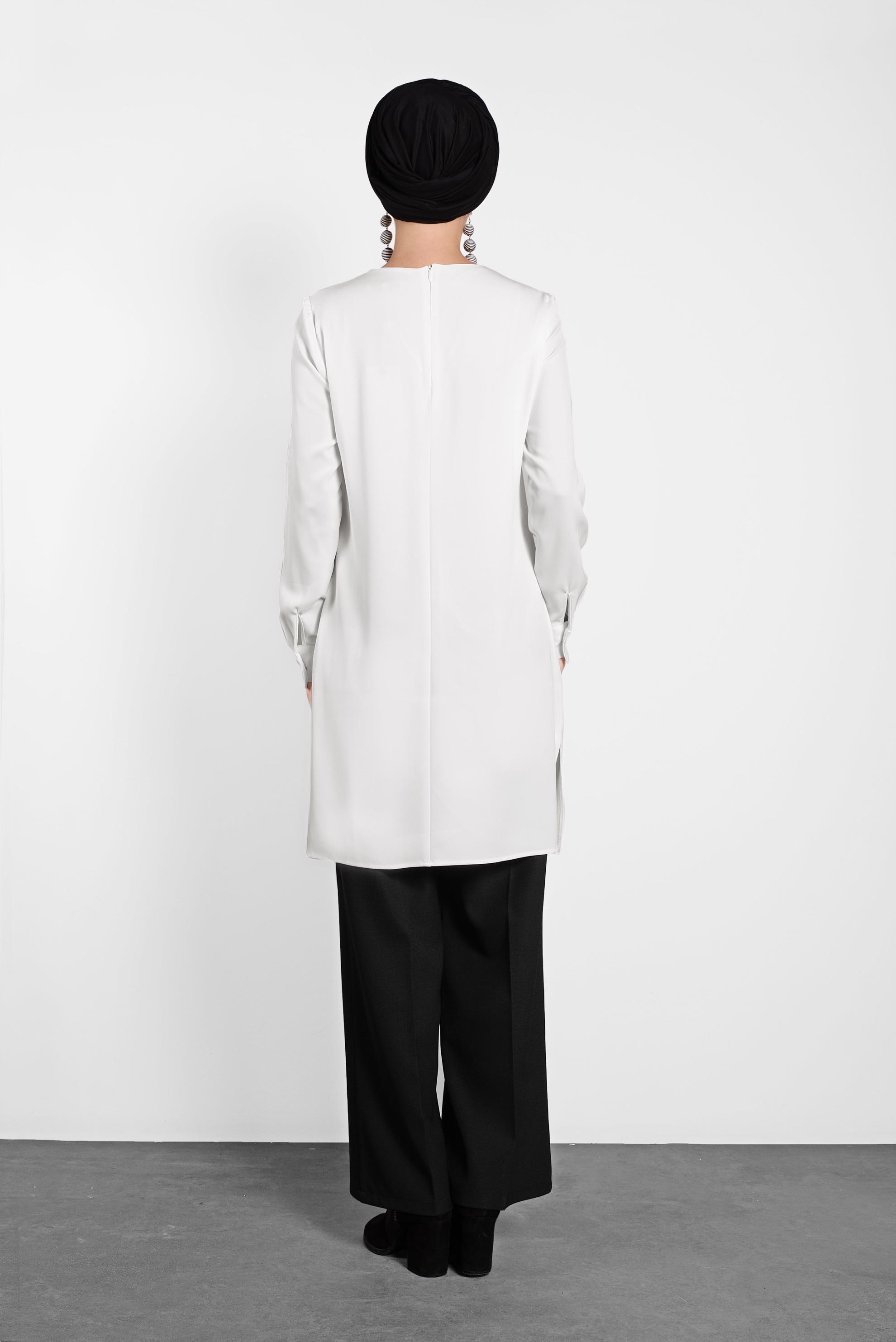 Tesettür giyim BEYAZ YANLARI YIRTMAÇLI BASİC  TUNİK 40169