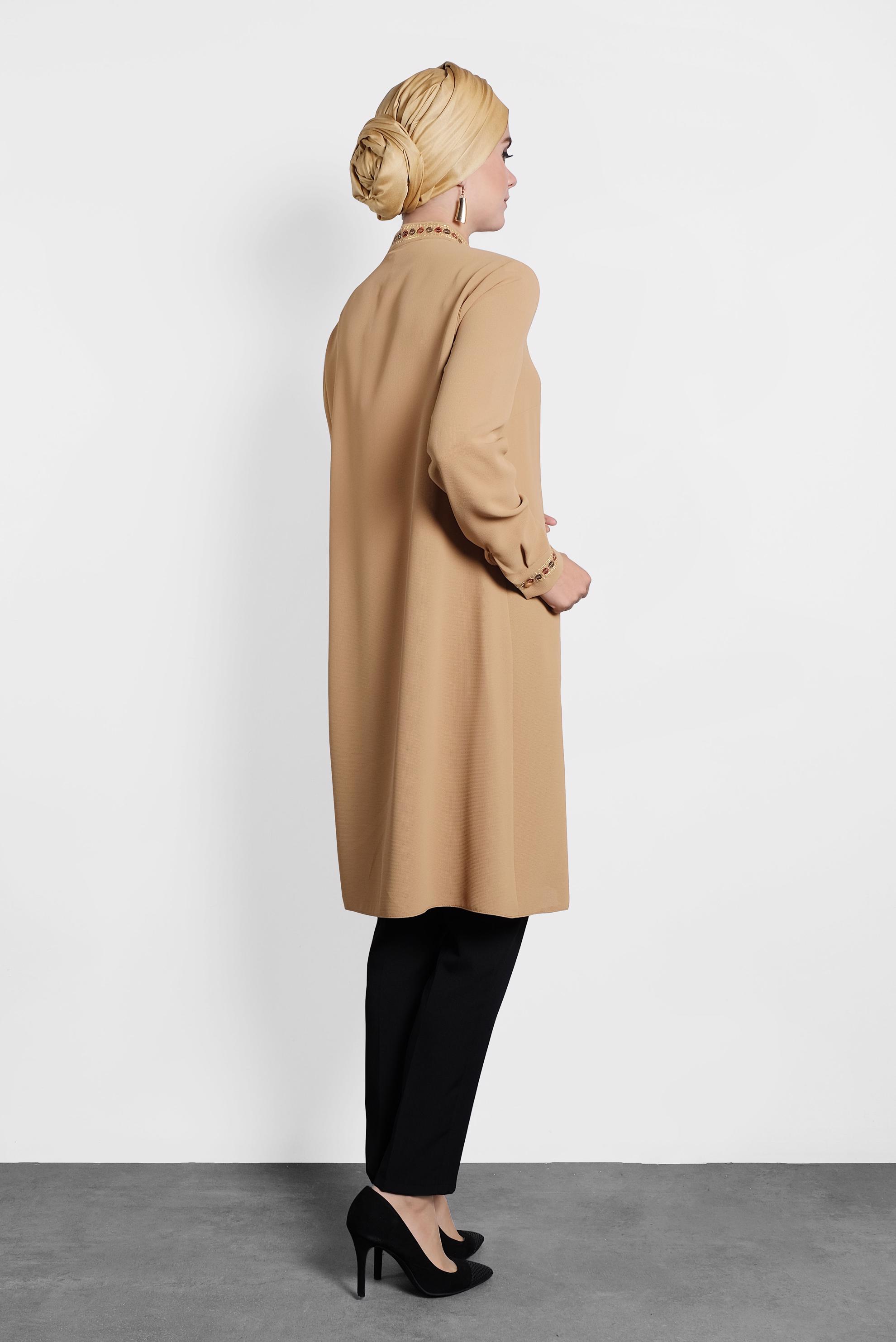 Tesettür giyim KAHVE GİZLİ DÜĞMELİ PUL İŞLEMELİ TUNİK 40180