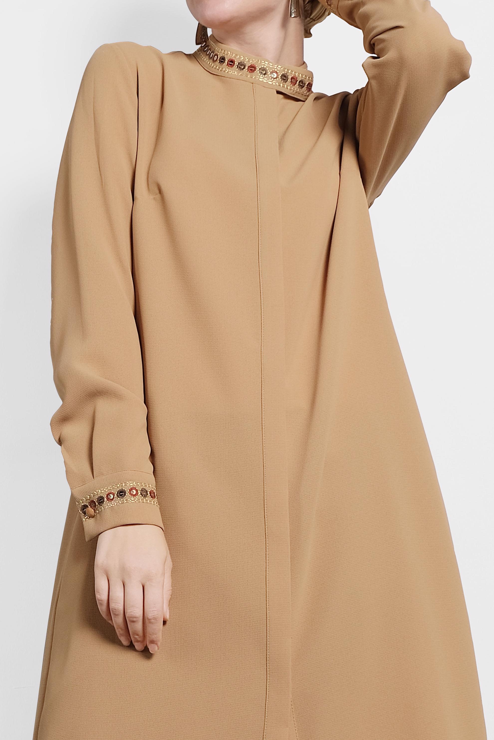 Tesettür giyim KAHVE GİZLİ DÜĞMELİ PUL İŞLEMELİ TUNİK 40180