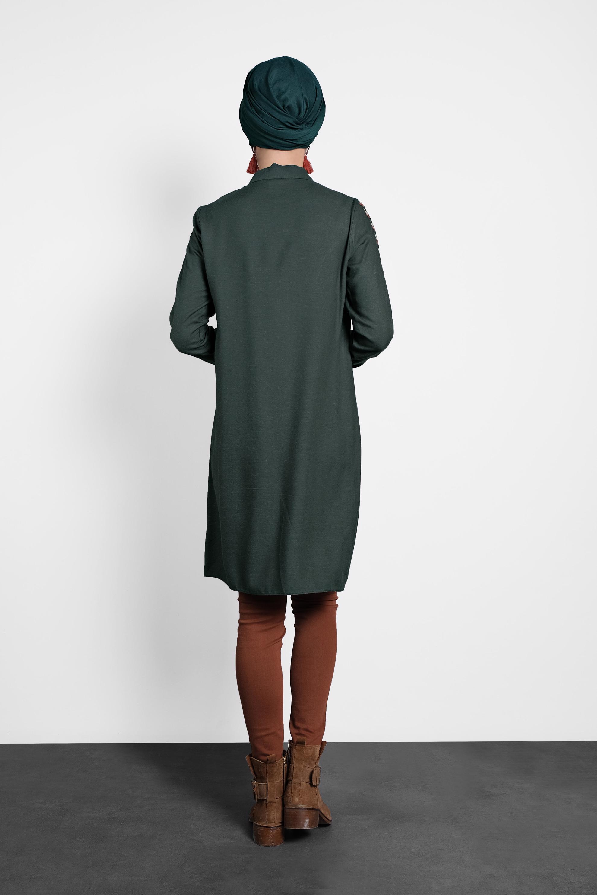 Tesettür giyim YEŞİL KOLLARI NAKIŞLI TUNİK 40181