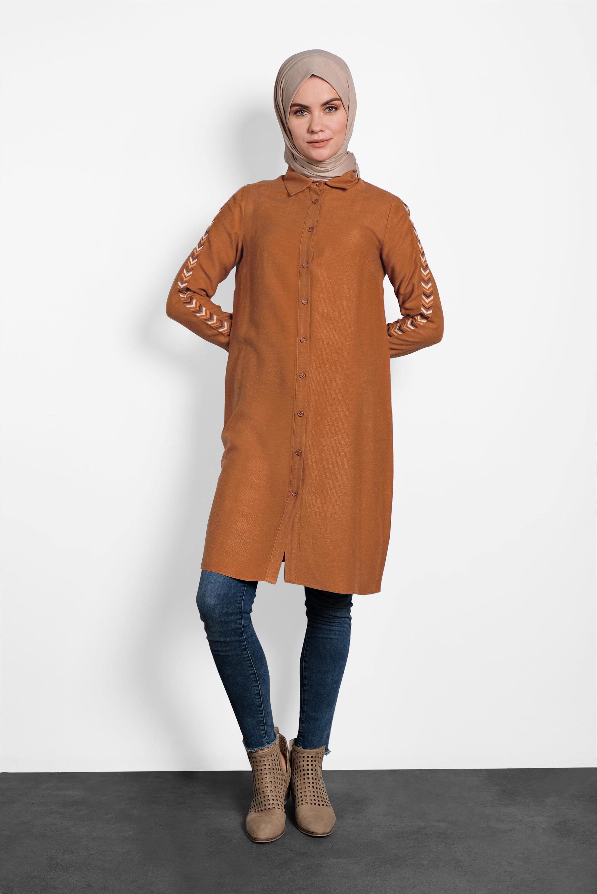 Tesettür giyim TABA KOLLARI NAKIŞLI TUNİK 40181