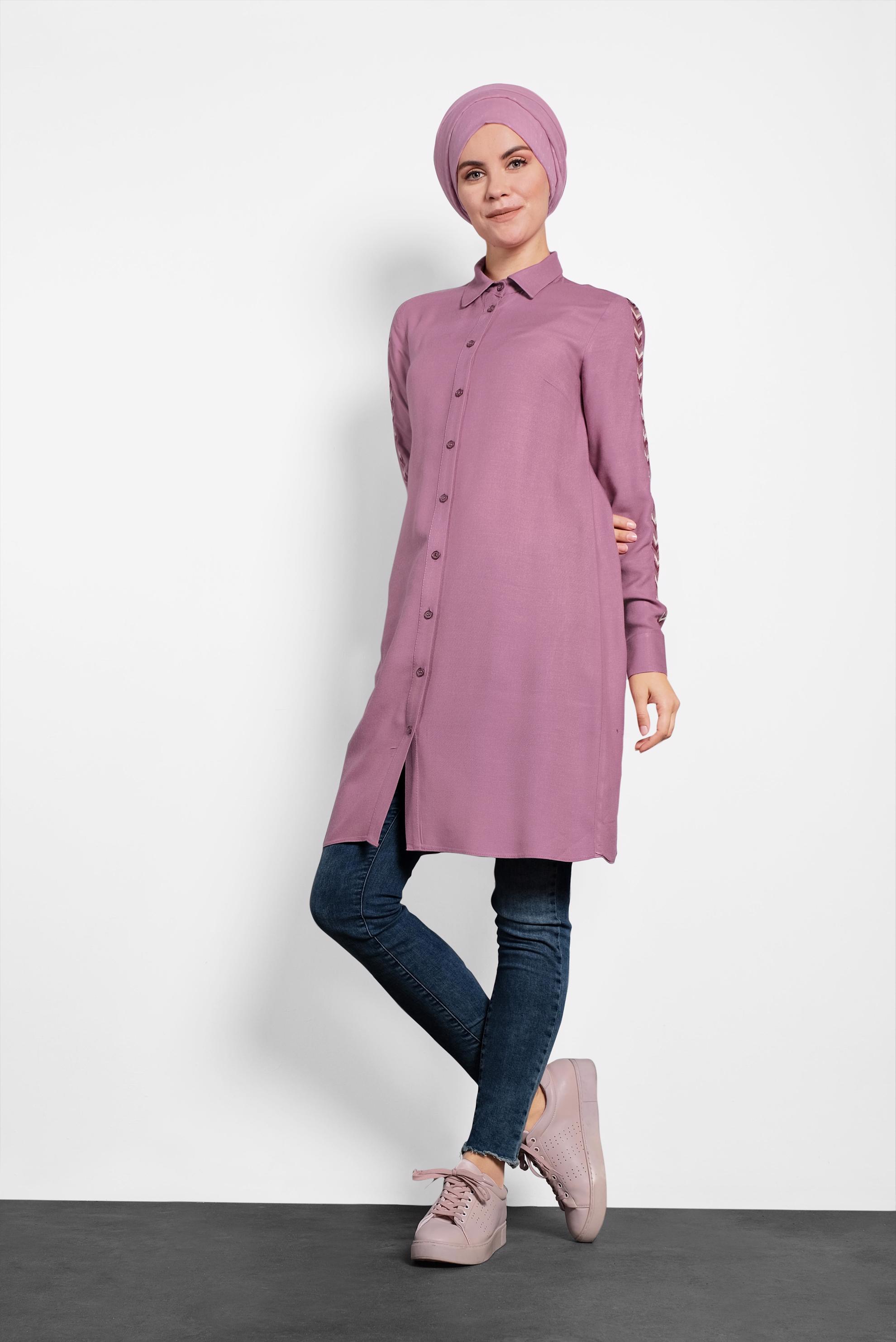 Tesettür giyim PEMBE KOLLARI NAKIŞLI TUNİK 40181