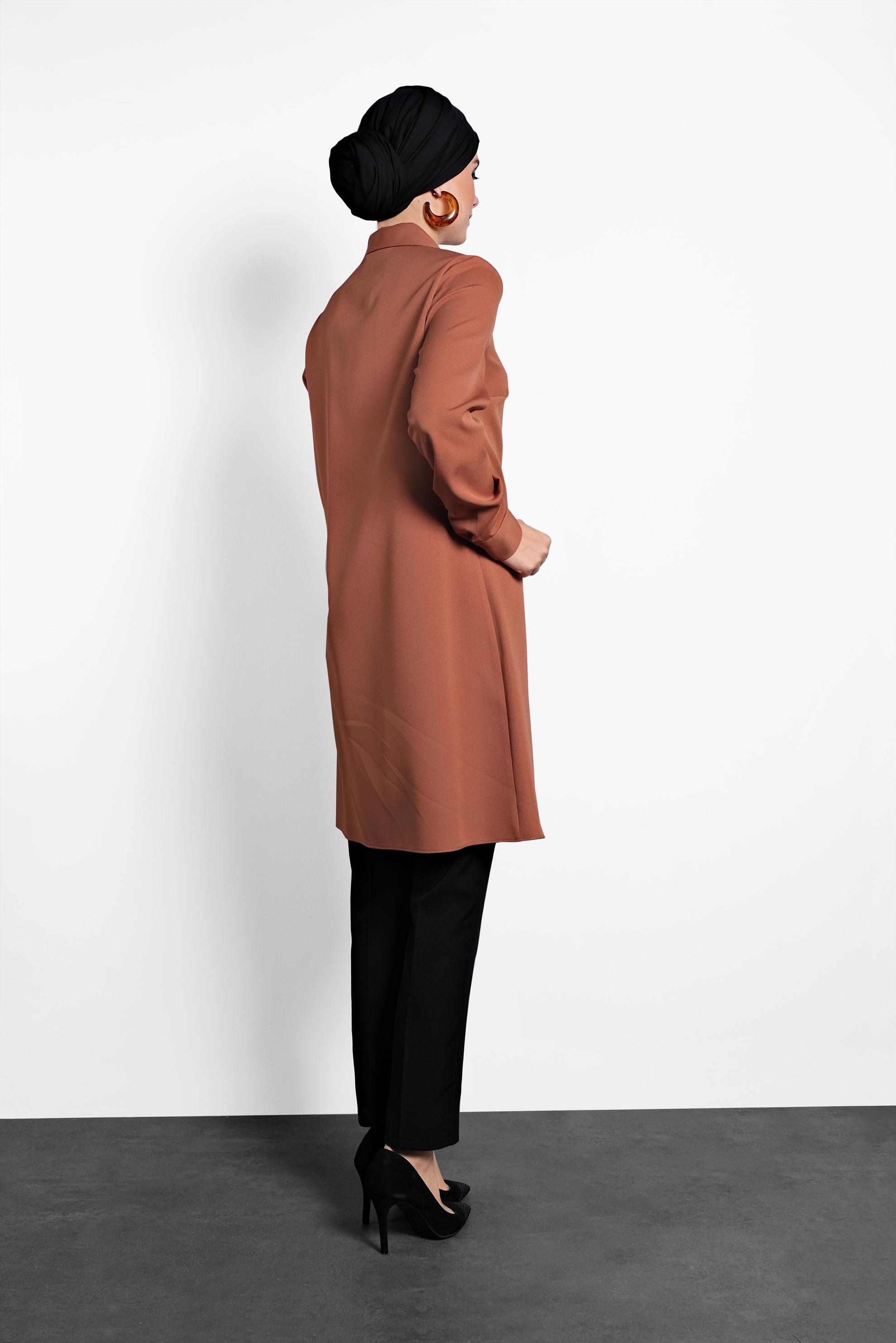 Tesettür giyim TABA GİZLİ DÜĞMELİ TUNİK 40209