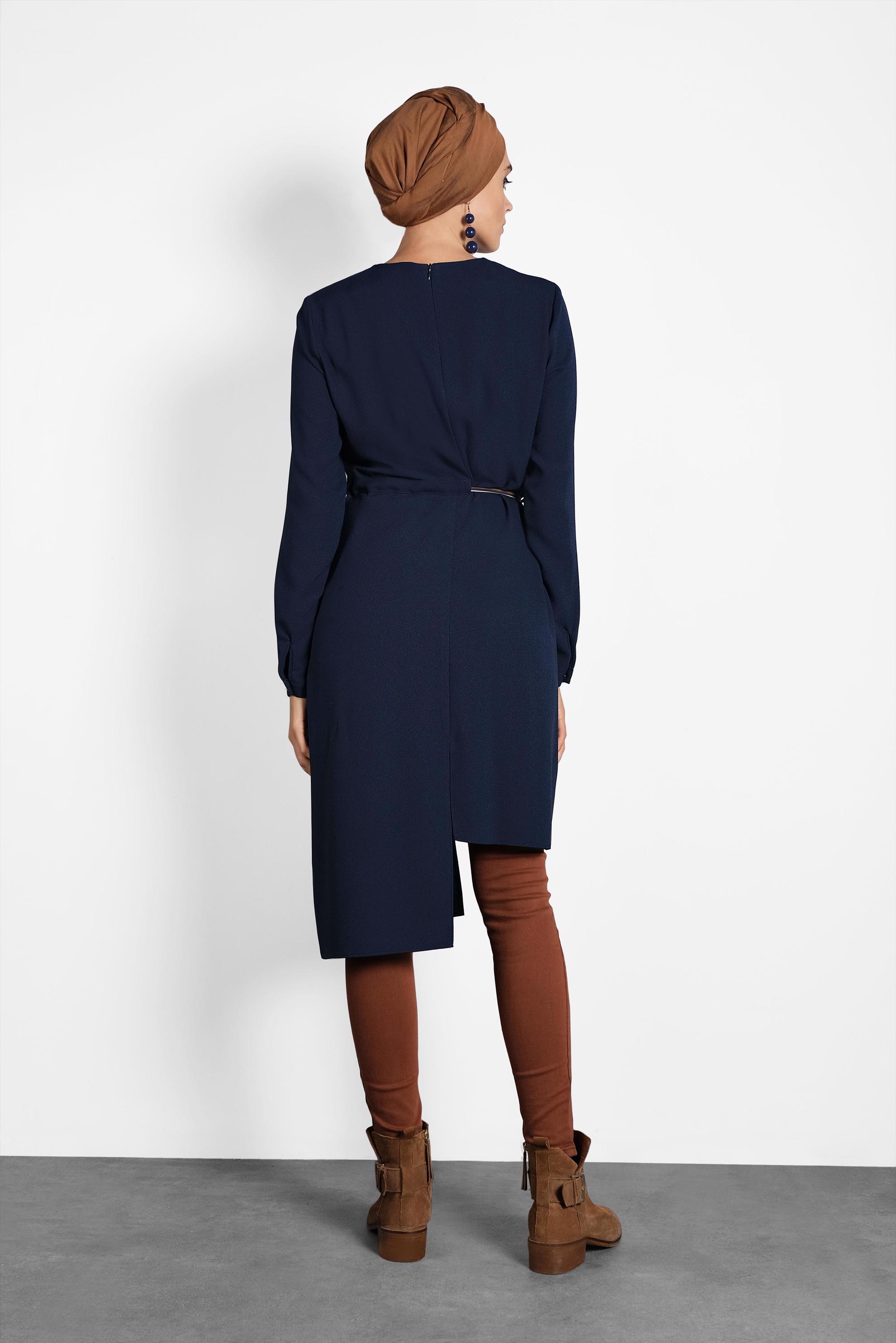 Tesettür giyim LACİVERT ASİMETRİK TUNİK 40237