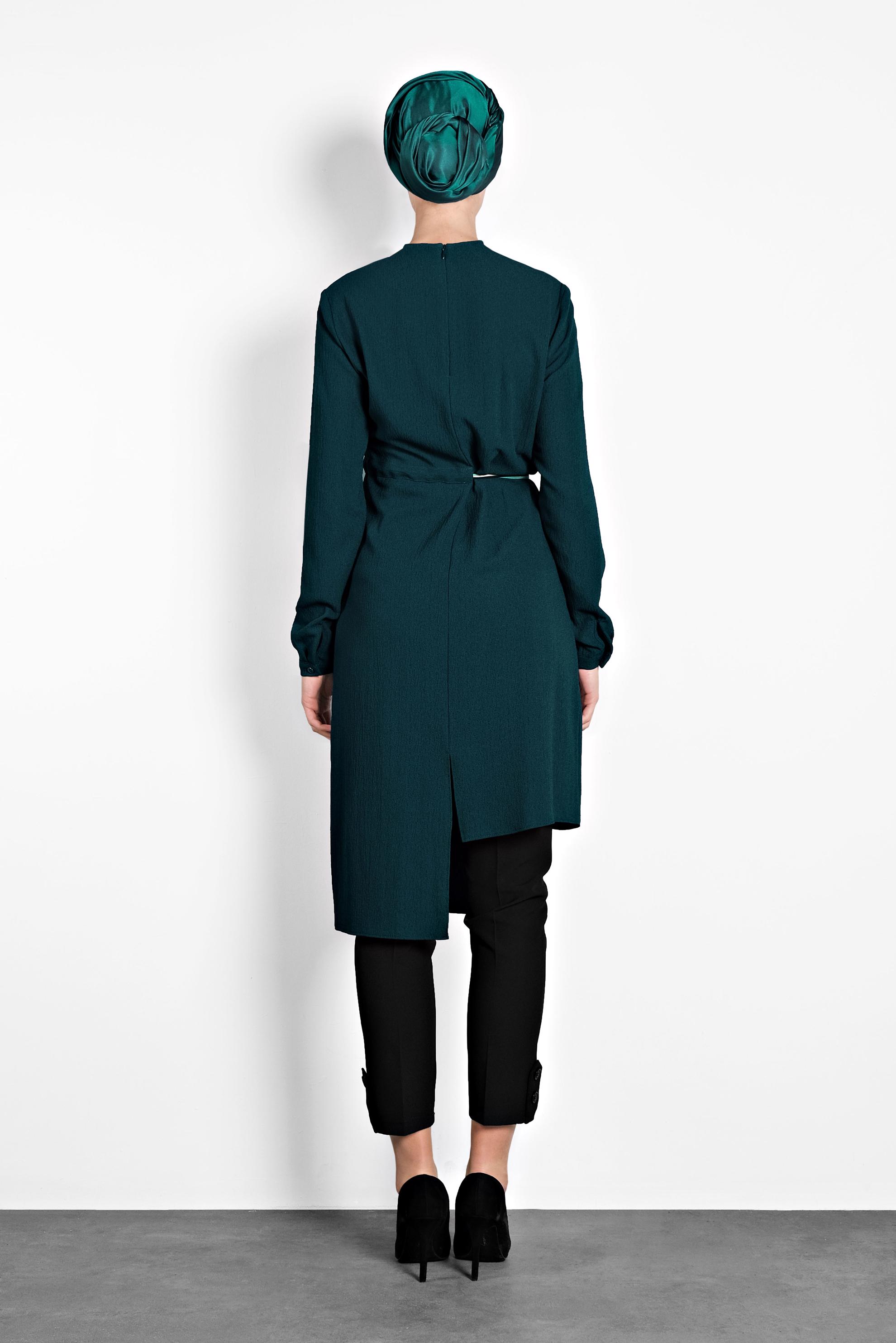 Tesettür giyim YEŞİL ASİMETRİK TUNİK 40237