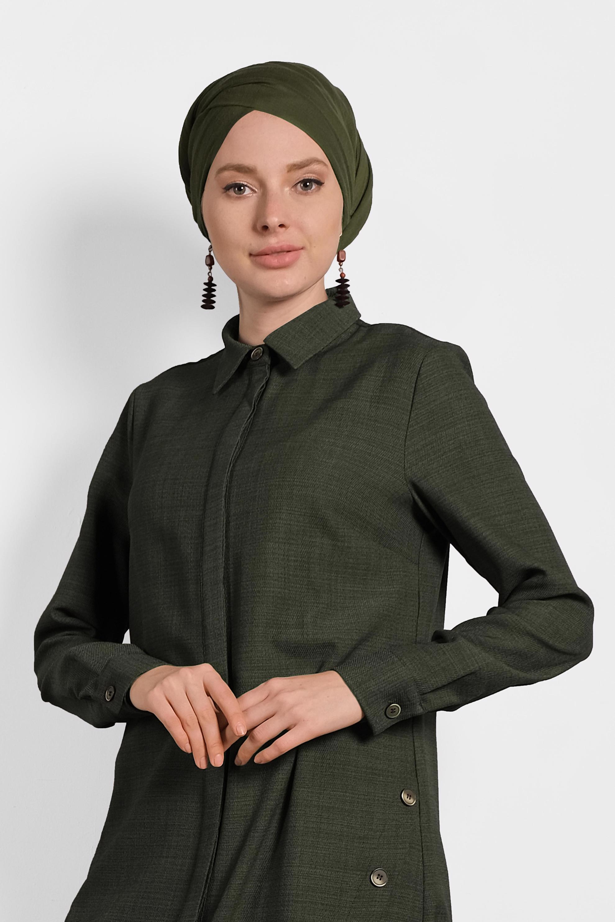 Tesettür giyim HAKİ YIRTMAÇLI GİZLİ DÜĞMELİ TUNİK 40257