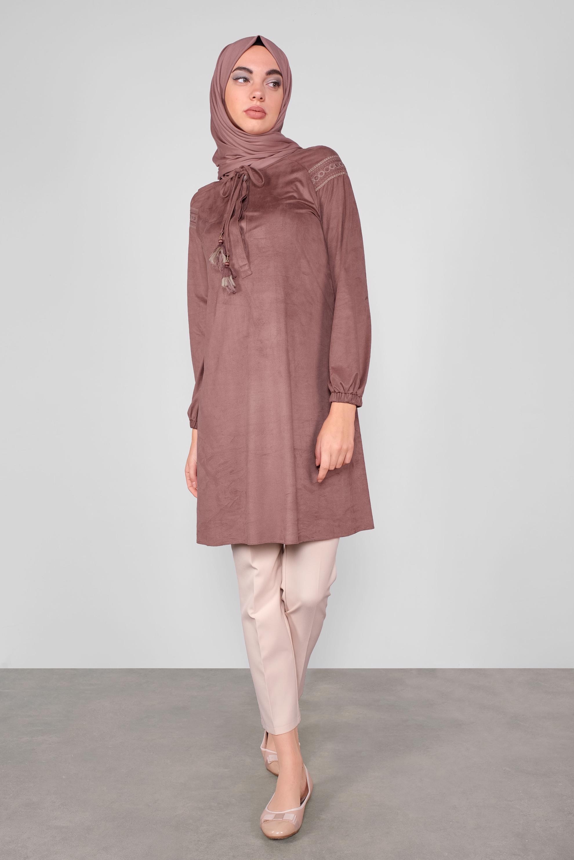 Tesettür giyim PUDRA YAKASI BAĞCIKLI TUNİK 40263 