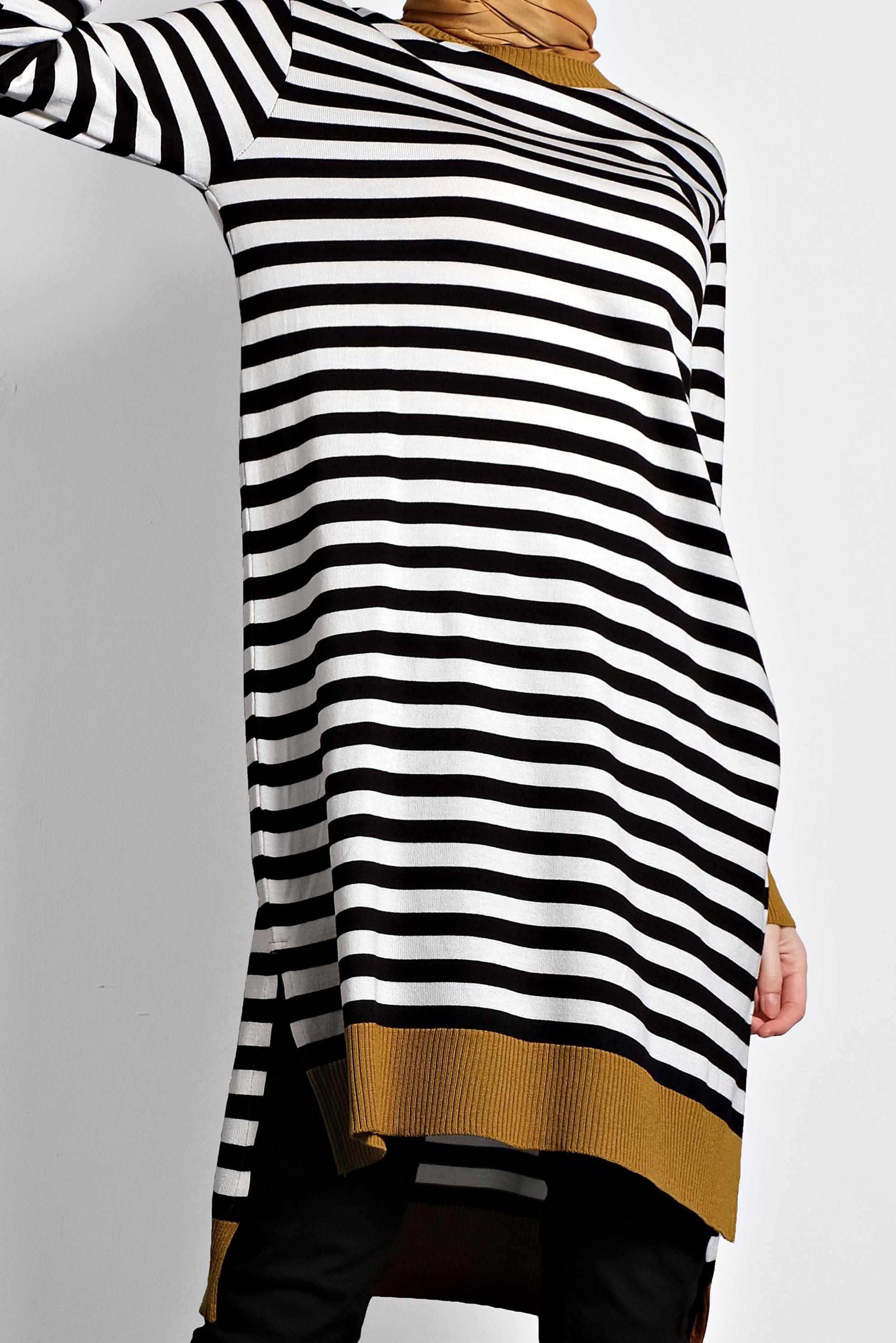 Tesettür giyim SİYAH YANDAN YIRTMAÇLI ÇİZGİLİ TRİKO TUNİK 40280 