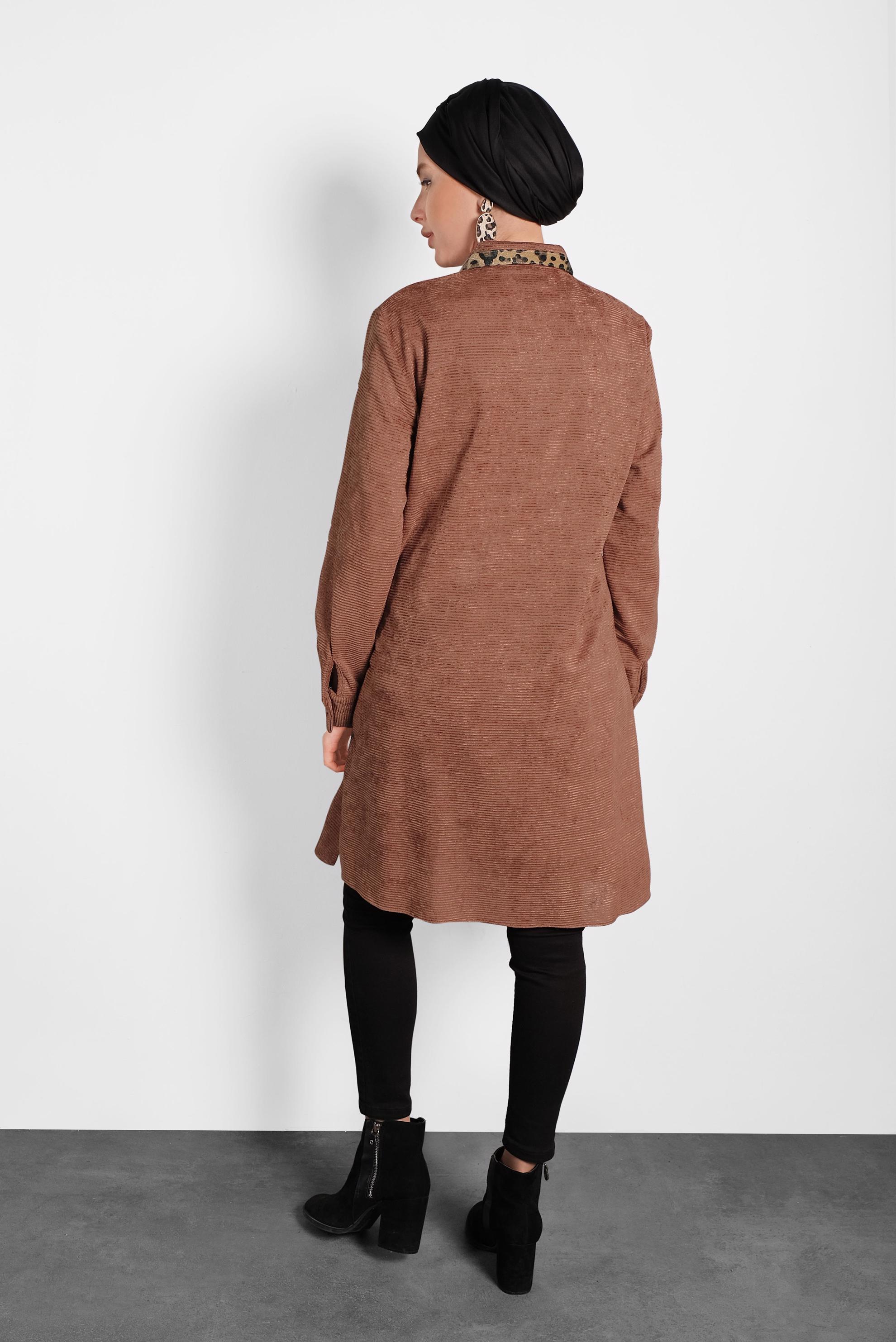 Tesettür giyim TURUNCU LEOPAR DESEN DETAYLI ŞÖNİL KADİFE TUNİK 40284 