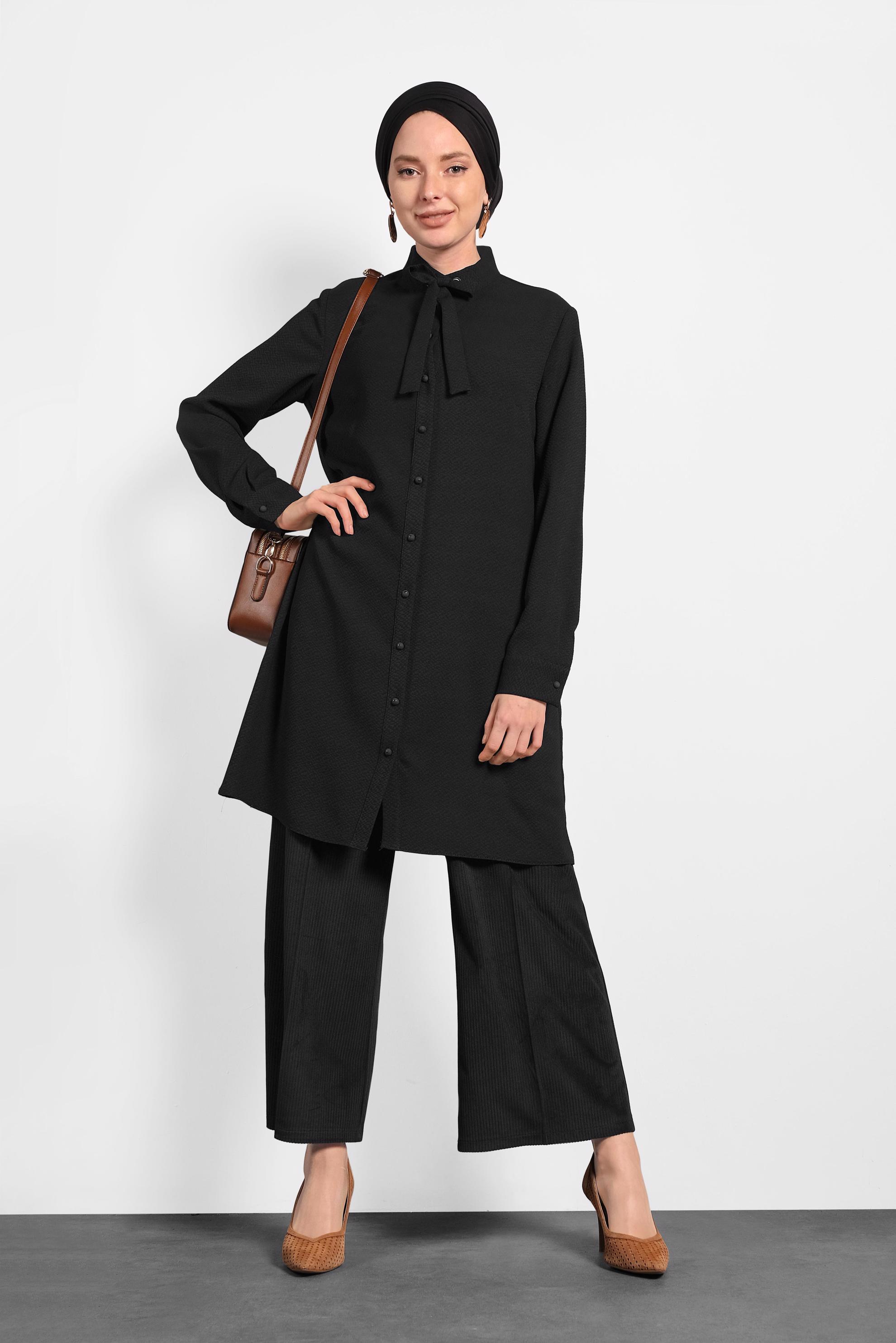 Tesettür giyim SİYAH YAKASI BAĞCIK DETAYLI TUNİK 40337 