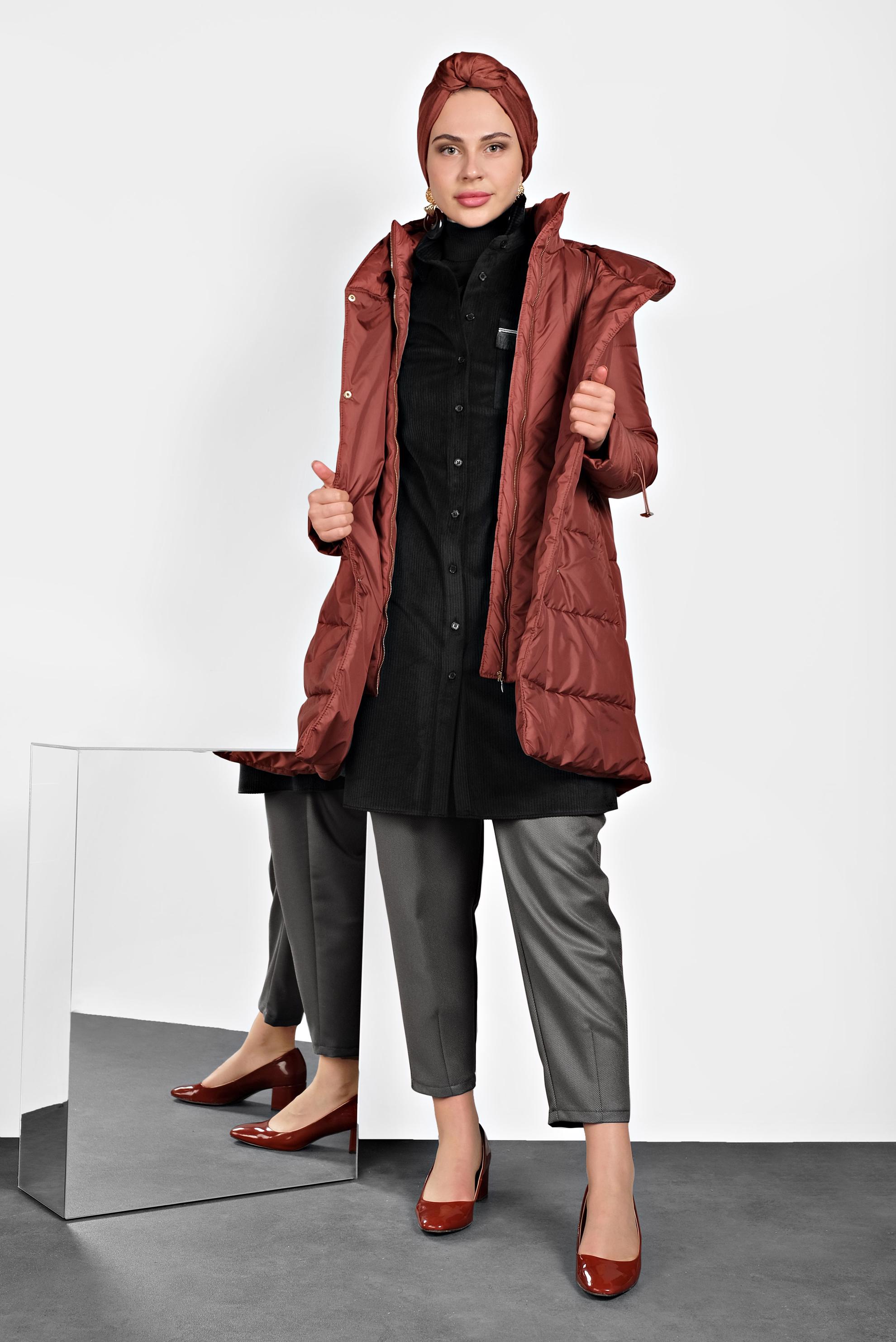 Tesettür giyim SİYAH PÜSKÜL DETAYLI FİTİLLİ KADİFE TUNİK 40356 