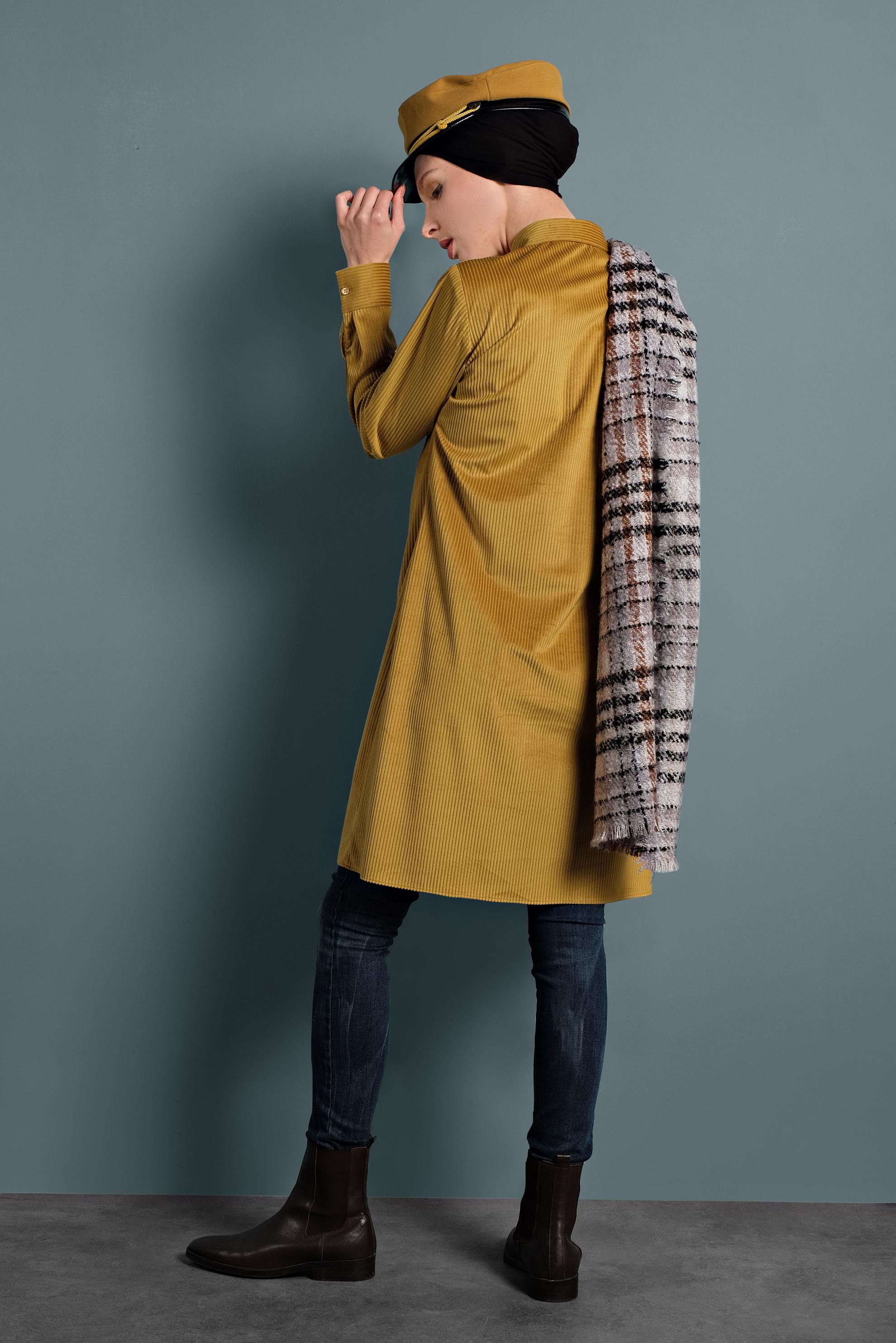 Tesettür giyim SARI PÜSKÜL DETAYLI FİTİLLİ KADİFE TUNİK 40356 