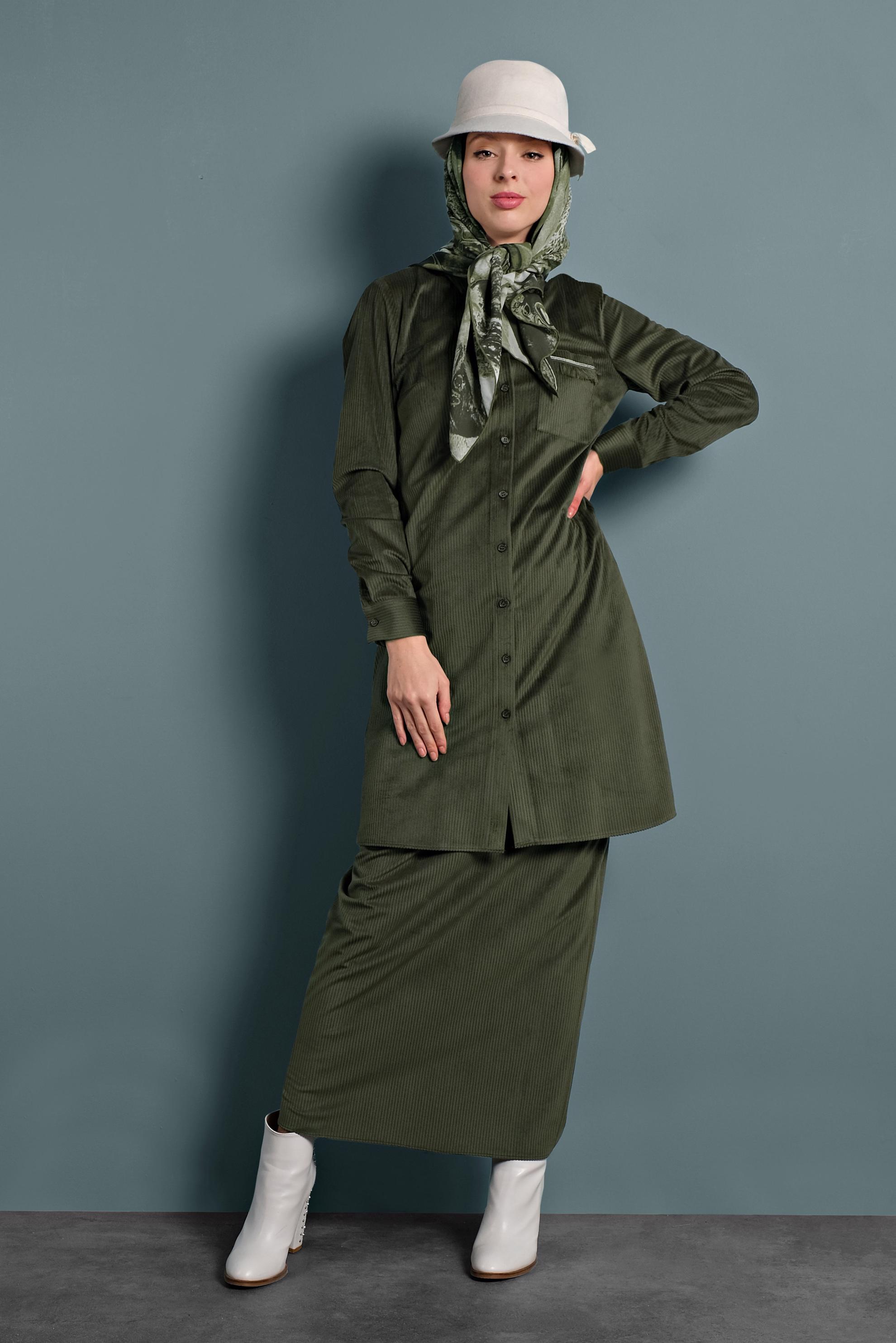 Tesettür giyim HAKİ PÜSKÜL DETAYLI FİTİLLİ KADİFE TUNİK 40356 