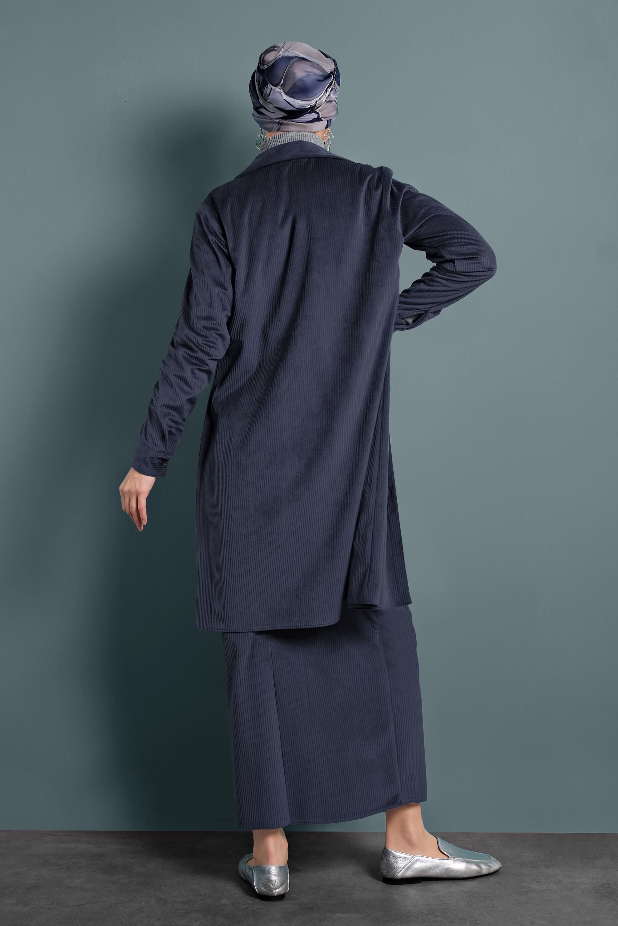 Tesettür giyim LACİVERT PÜSKÜL DETAYLI FİTİLLİ KADİFE TUNİK 40356 