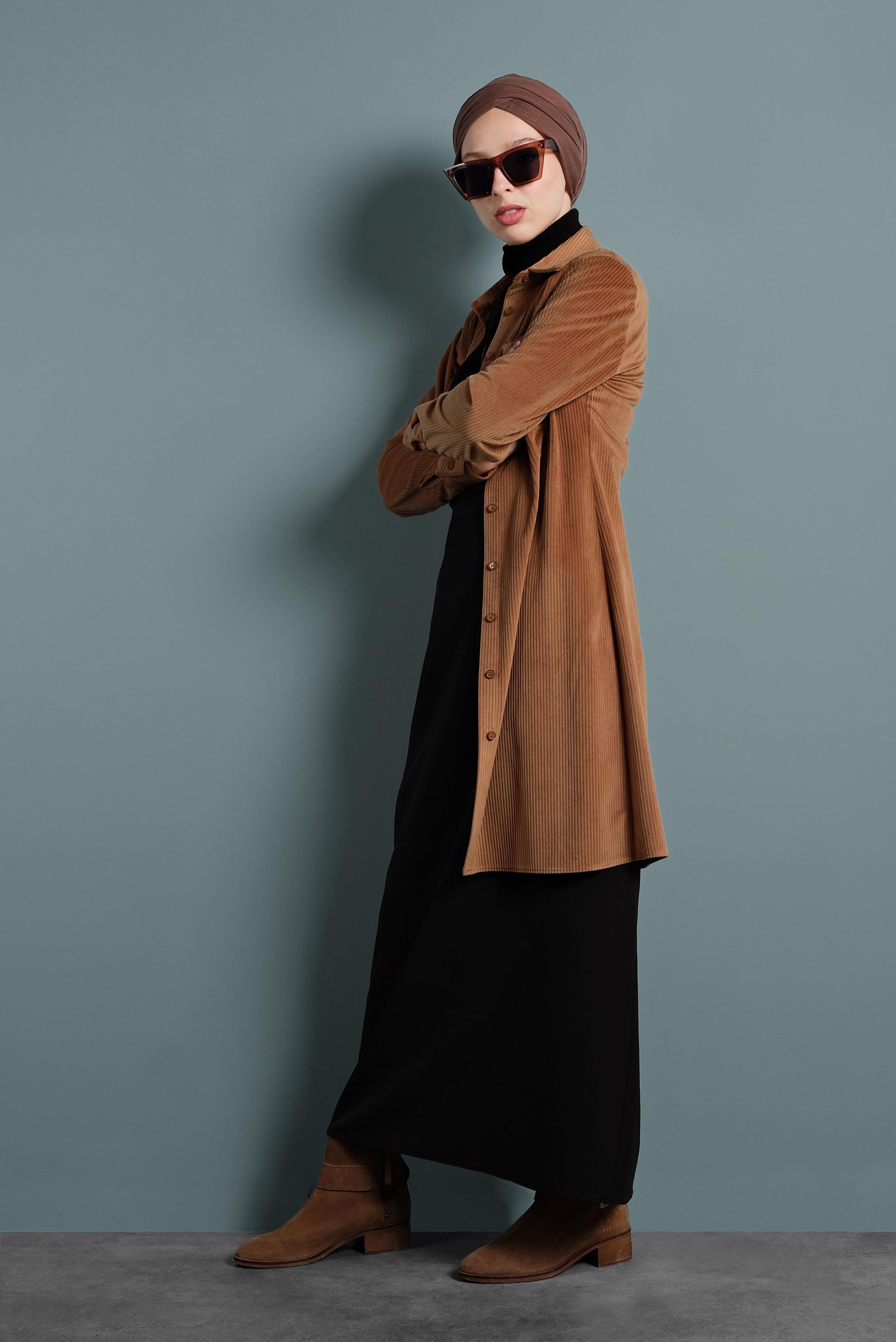 Tesettür giyim TABA PÜSKÜL DETAYLI FİTİLLİ KADİFE TUNİK 40356 