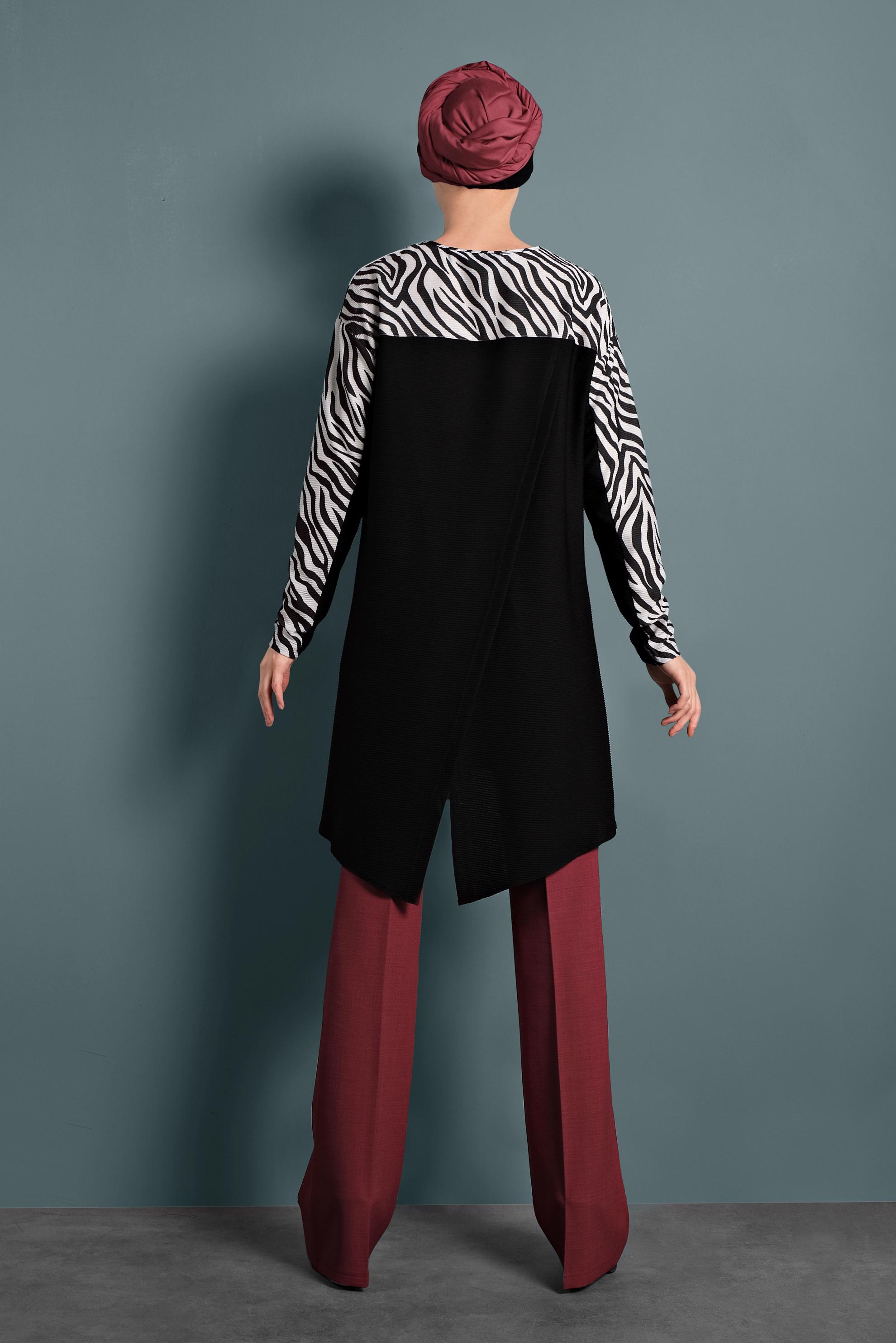 Tesettür giyim SİYAH ZEBRA DESENLİ TUNİK 40357 