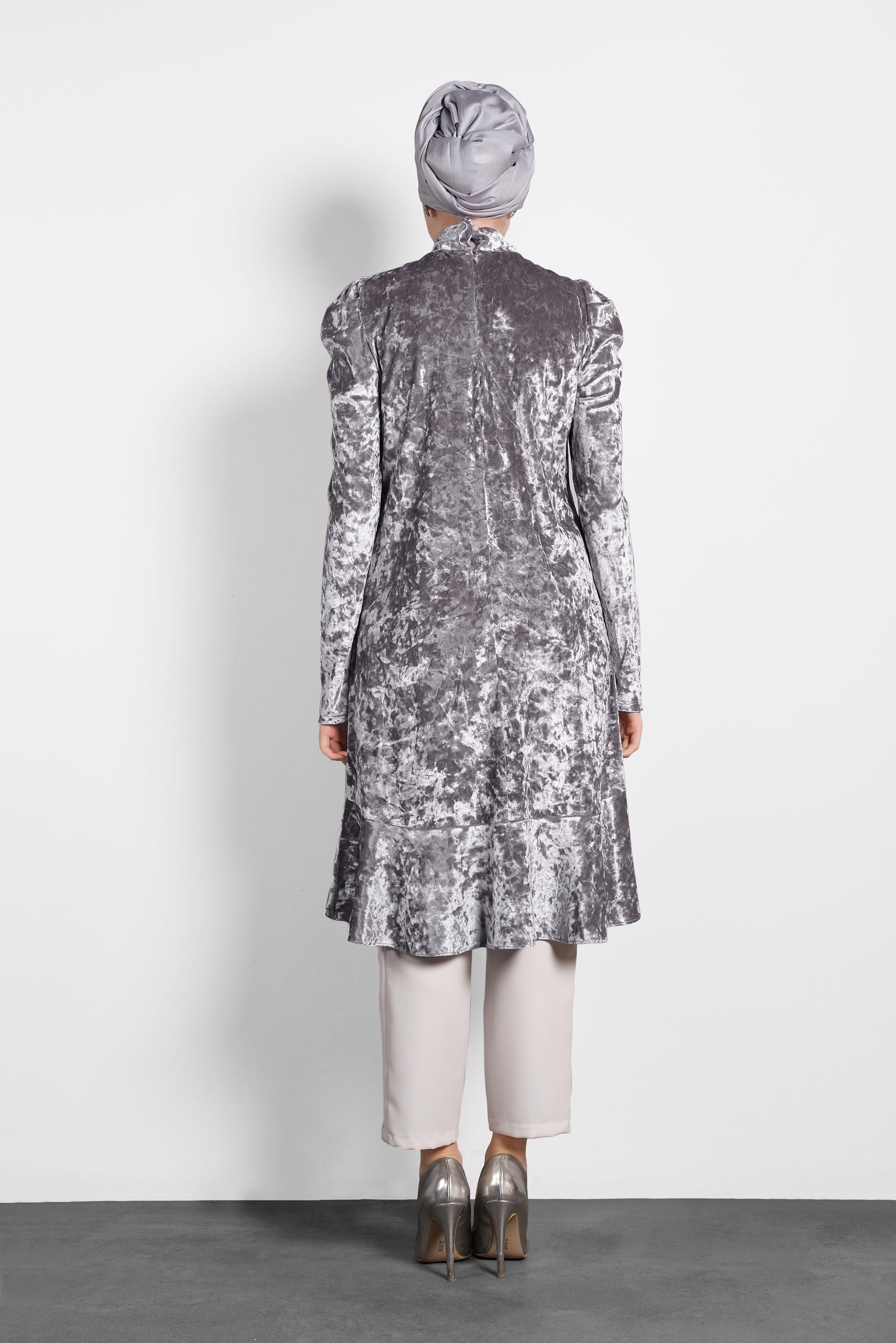 Tesettür giyim GRİ ETEK UCU VOLANLI YAKASI BAĞLI TUNİK 40387