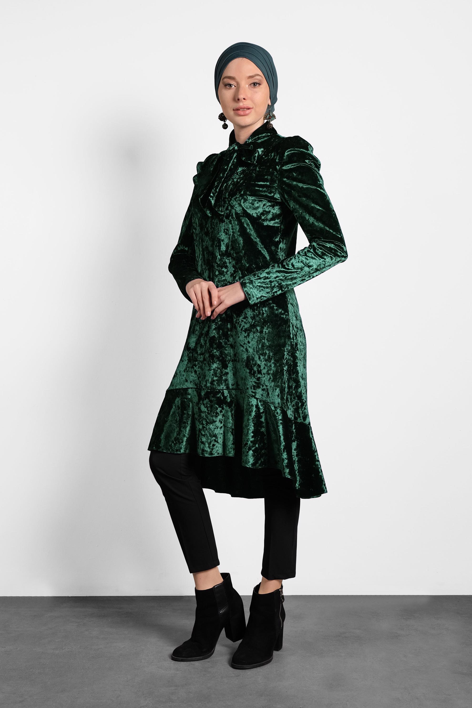 Tesettür giyim YEŞİL ETEK UCU VOLANLI YAKASI BAĞLI TUNİK 40387