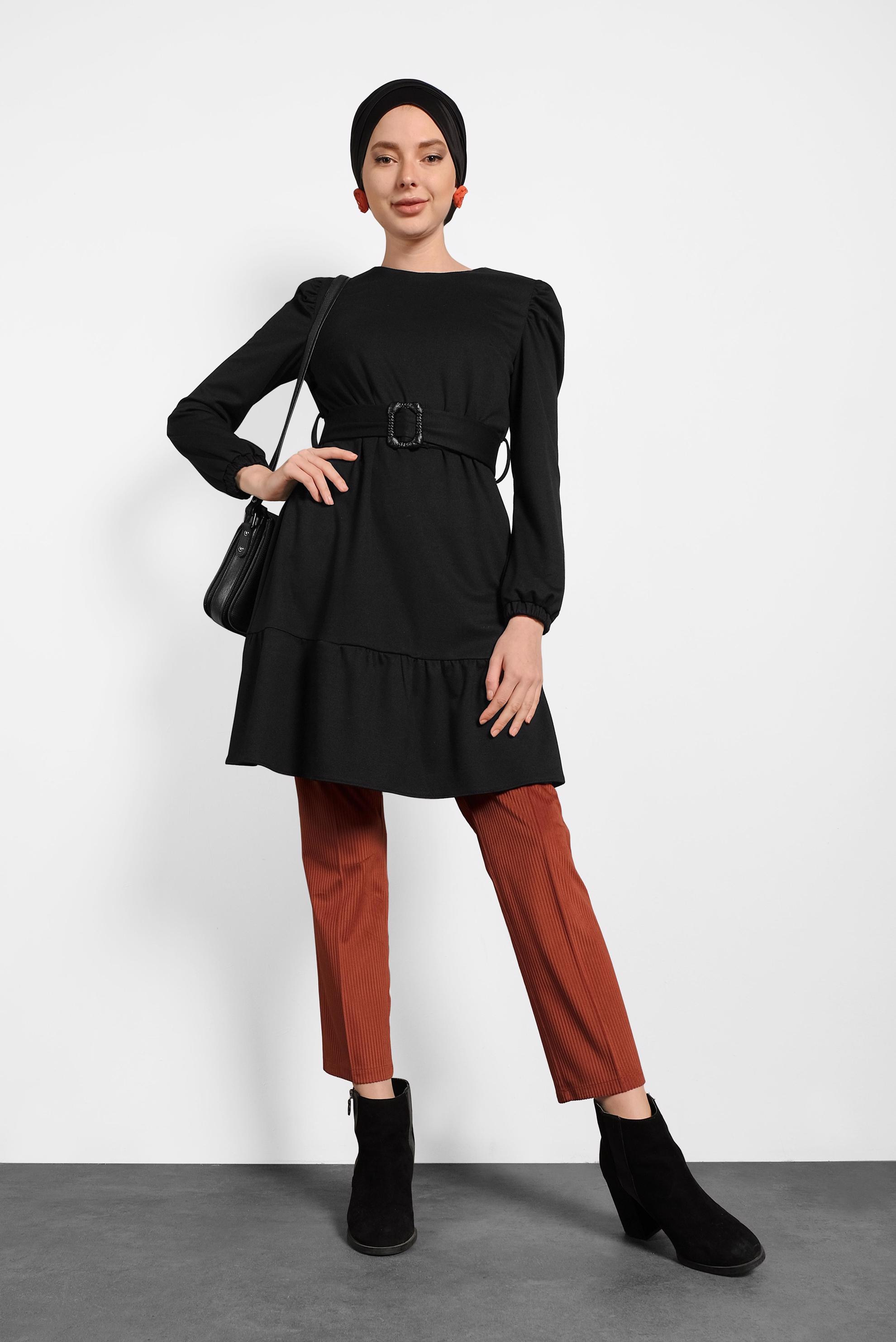 Tesettür giyim SİYAH VOLANLI KEMERLİ TUNİK 40391 