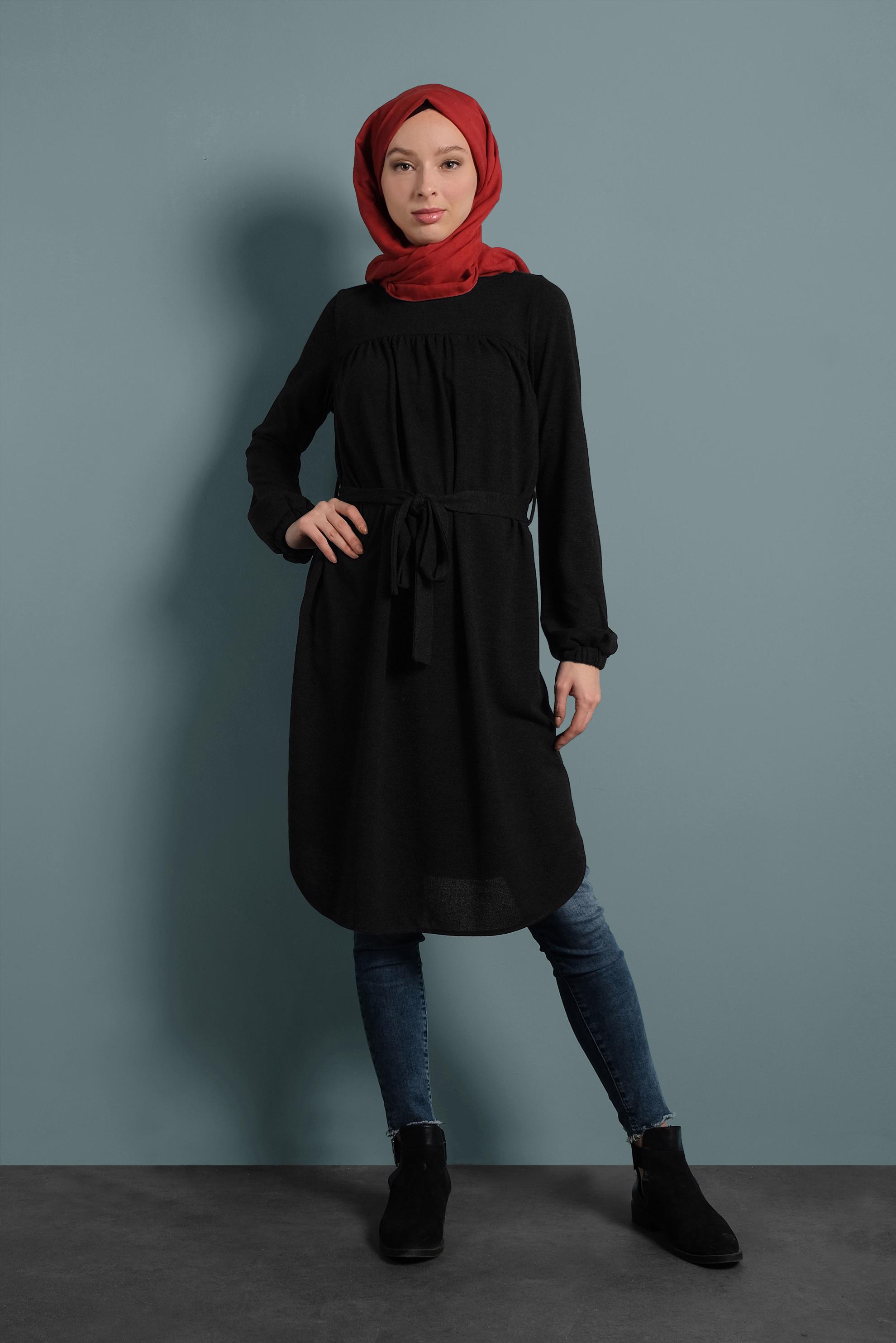 Tesettür giyim SİYAH KUŞAKLI BİSİKLET YAKA DÜZ TUNİK 40392