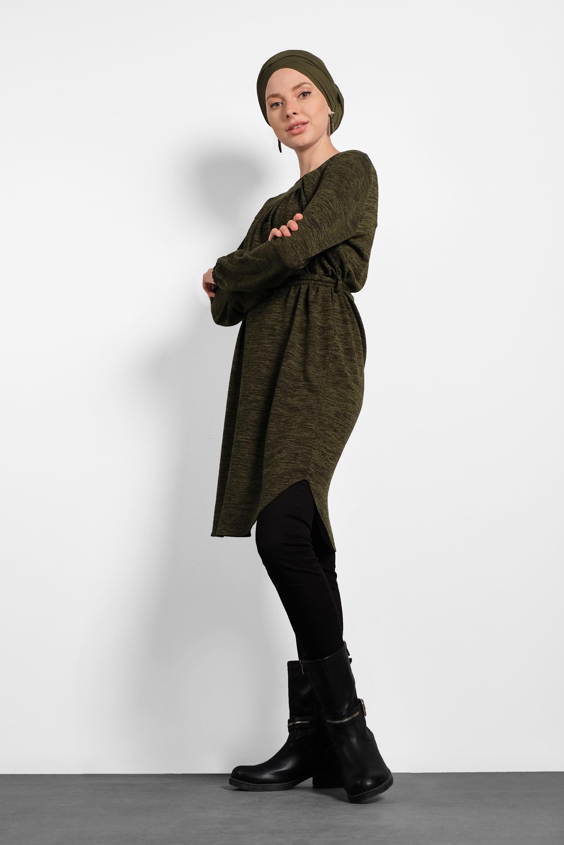 Tesettür giyim HAKİ KUŞAKLI BİSİKLET YAKA DÜZ TUNİK 40392