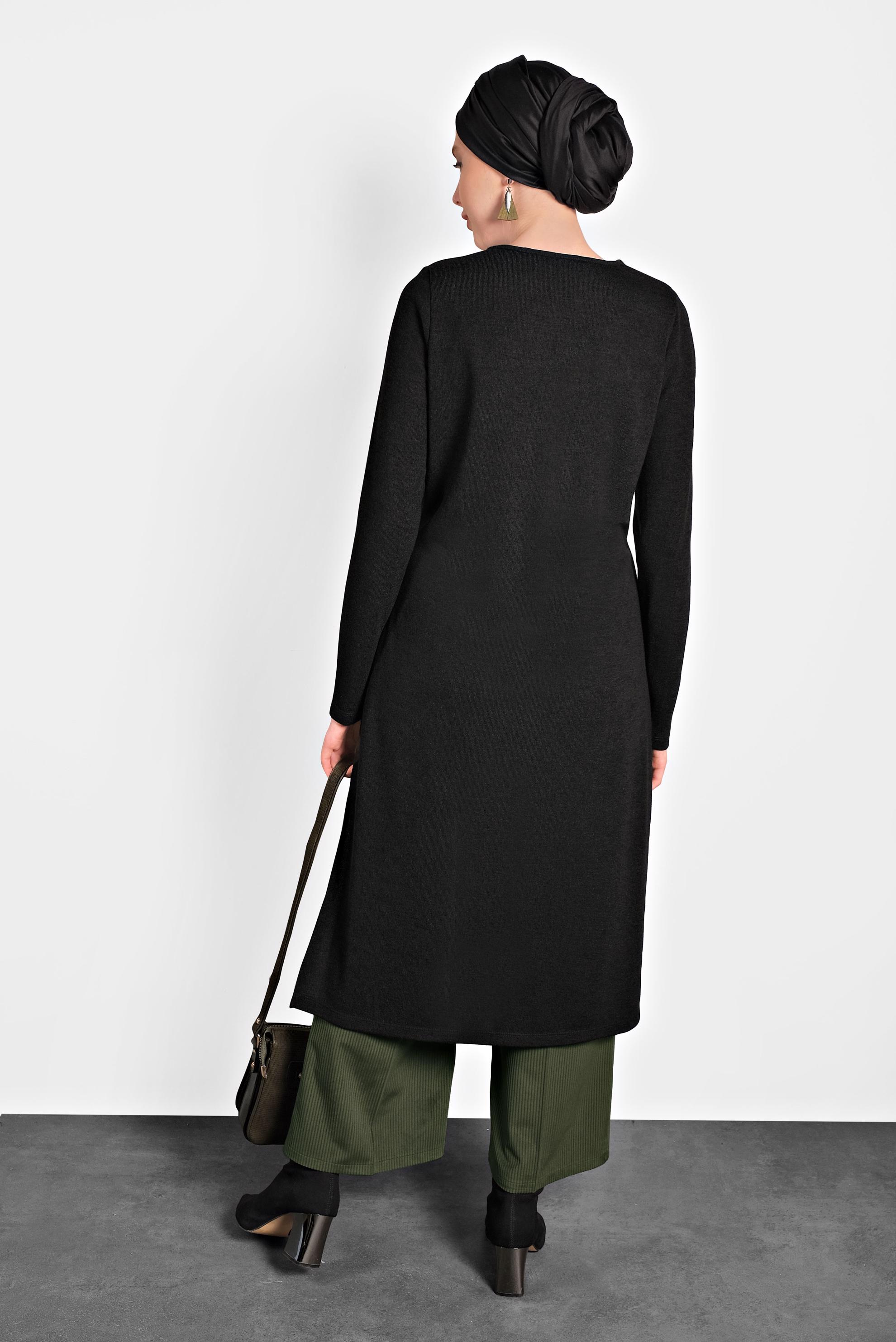 Tesettür giyim SİYAH ÖNÜ KISA ARKASI UZUN TUNİK 40400