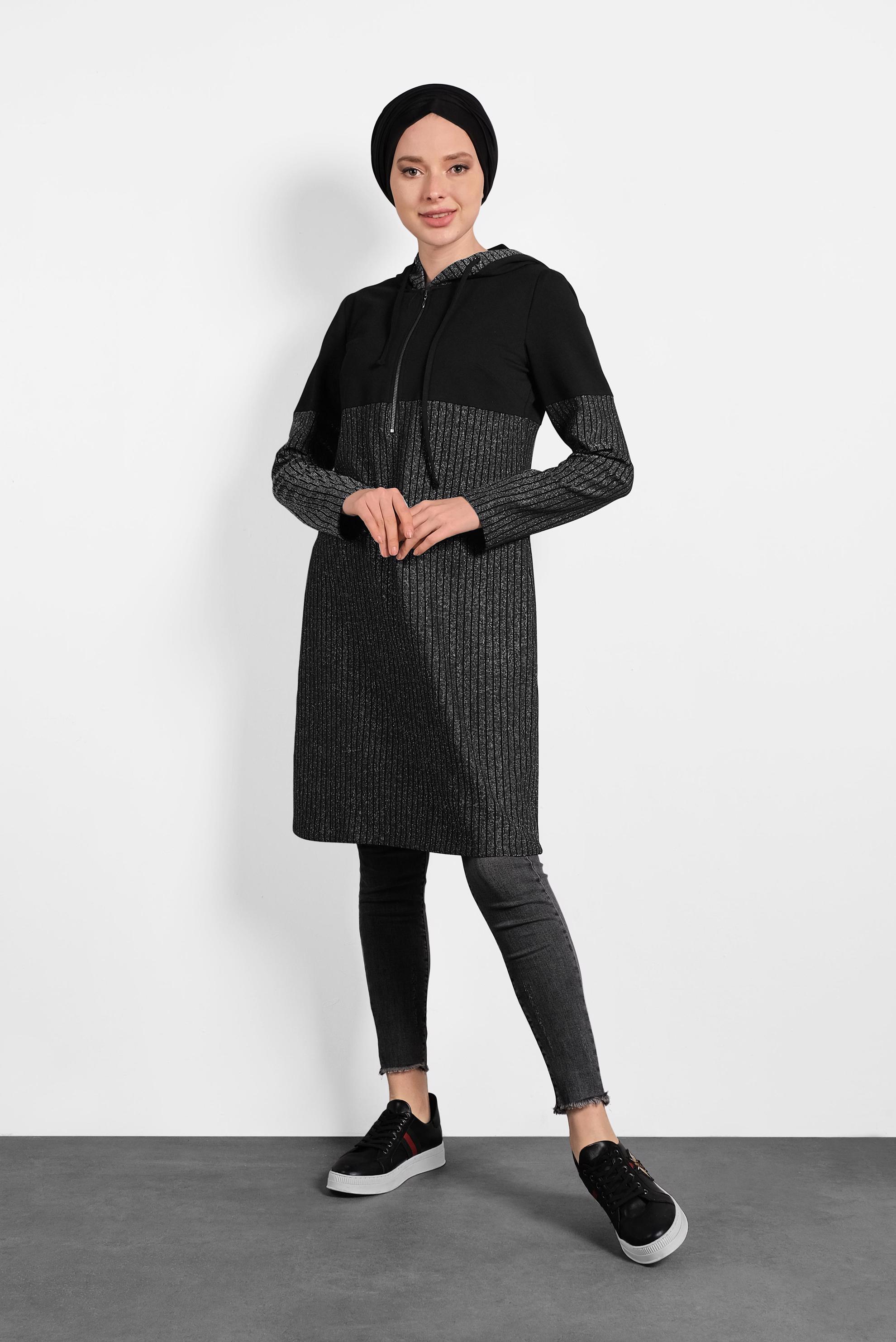 Tesettür giyim SİYAH KAPÜŞONLU SİMLİ TUNİK 40401