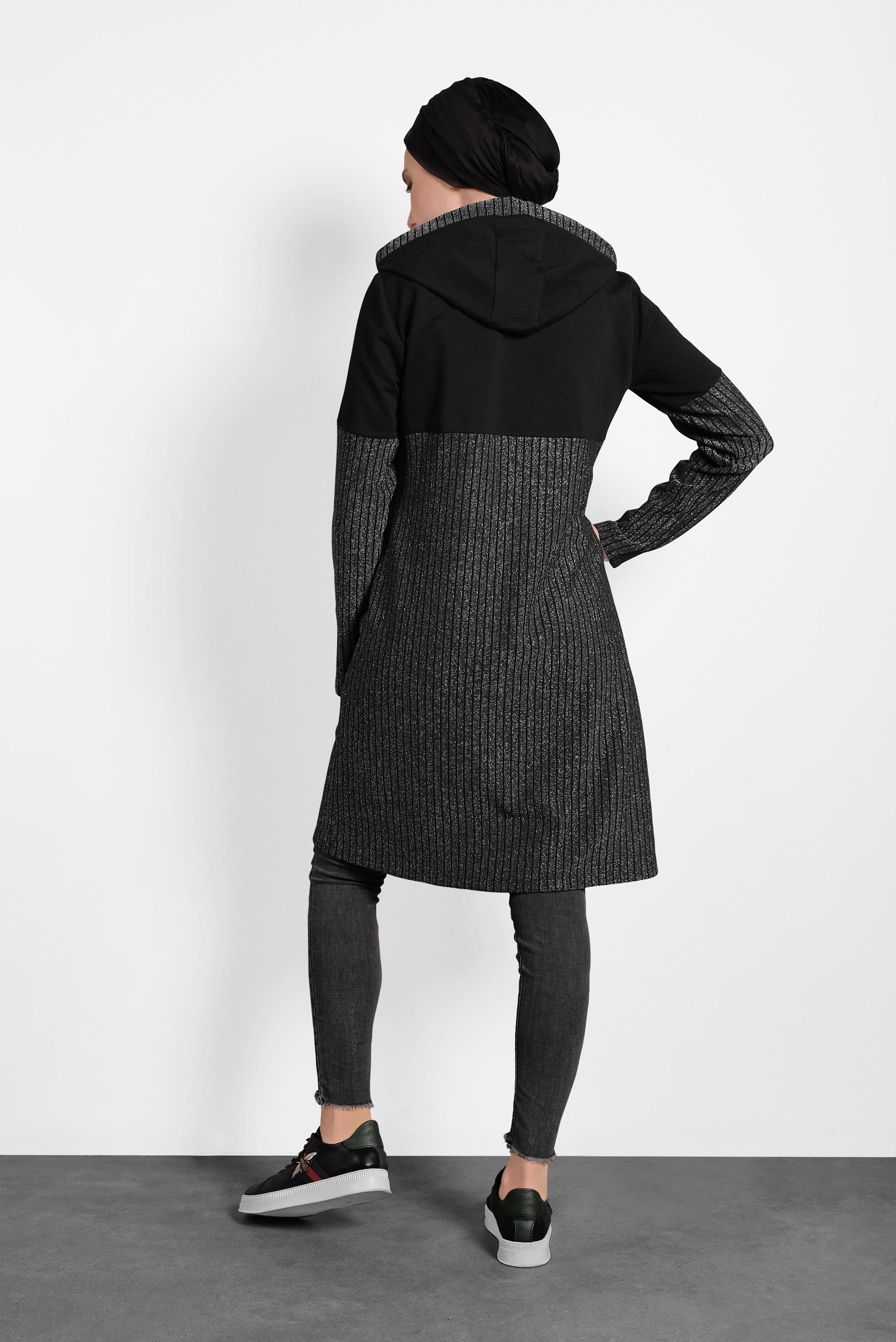 Tesettür giyim SİYAH KAPÜŞONLU SİMLİ TUNİK 40401