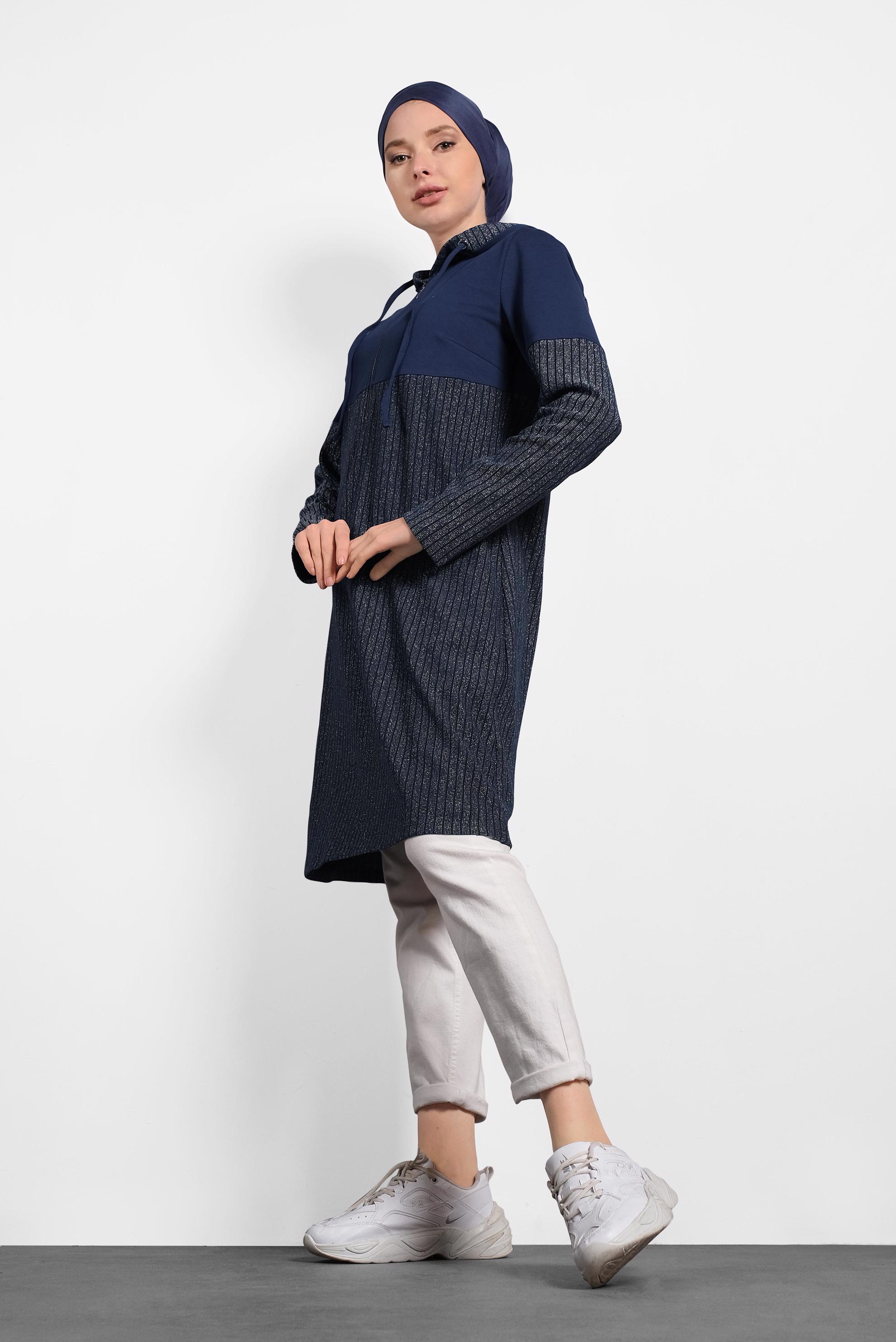 Tesettür giyim LACİVERT KAPÜŞONLU SİMLİ TUNİK 40401