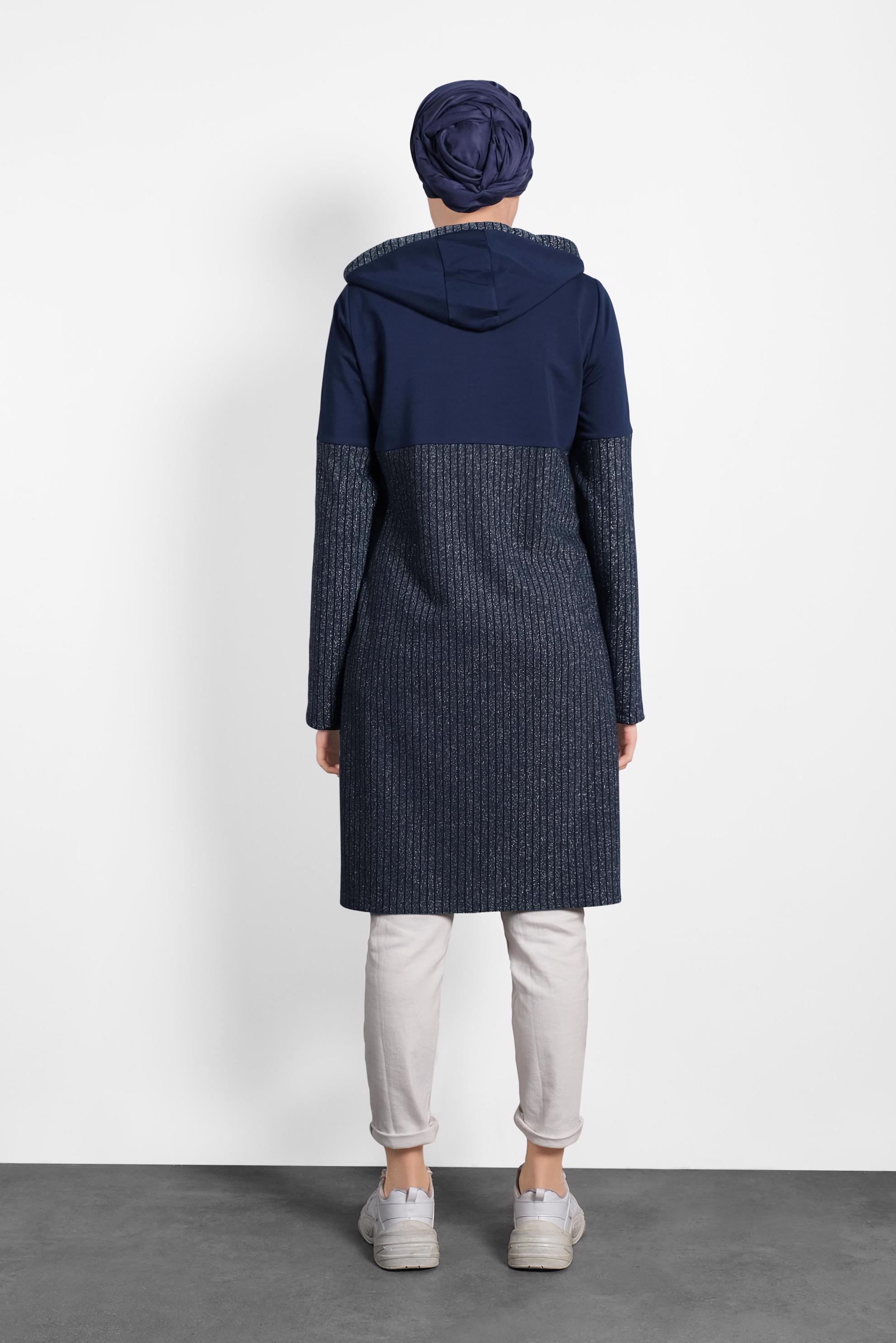 Tesettür giyim LACİVERT KAPÜŞONLU SİMLİ TUNİK 40401