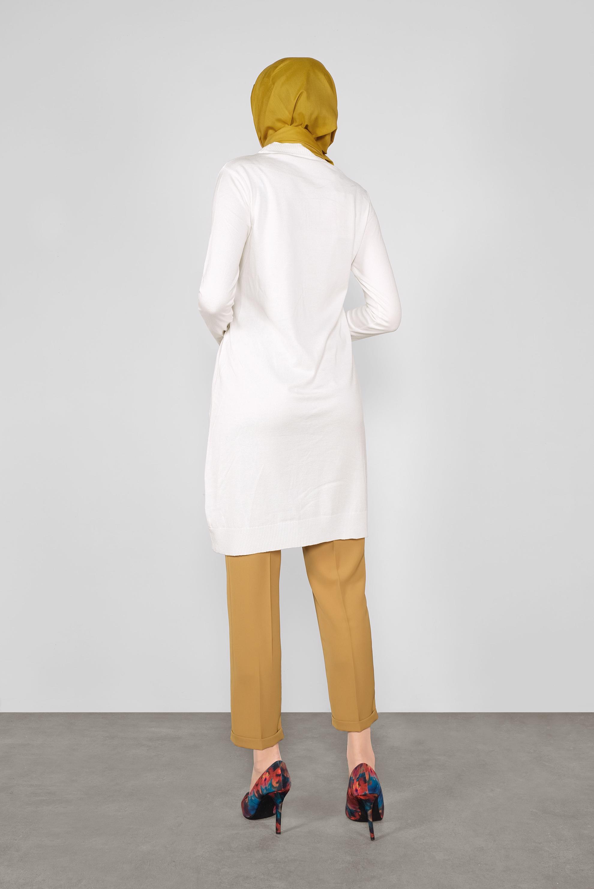 Tesettür giyim BEYAZ BELDEN BAĞCIKLI TRİKO TUNİK 41000