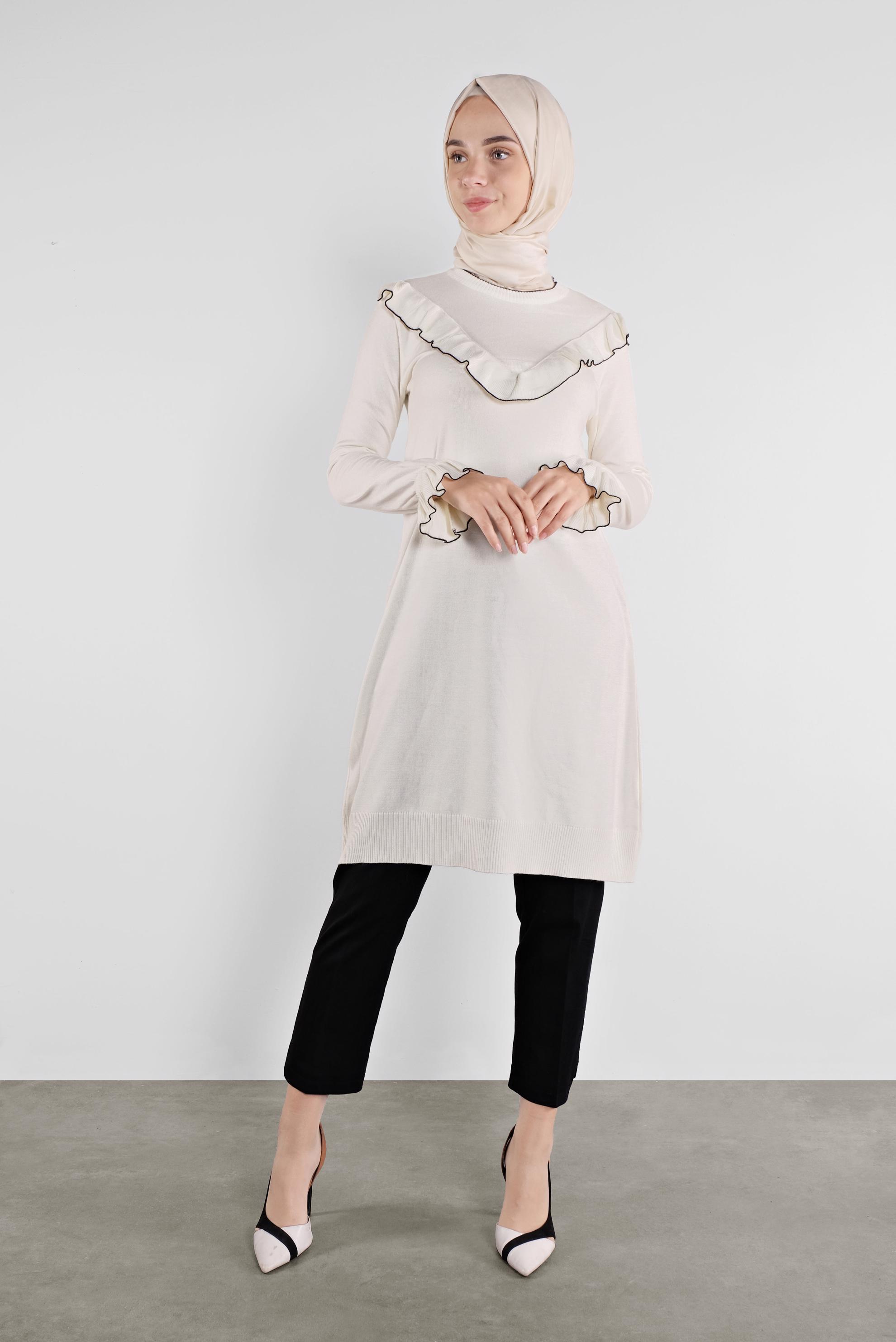 Tesettür giyim BEYAZ  FIRFIRLI TRİKO TUNİK 41002