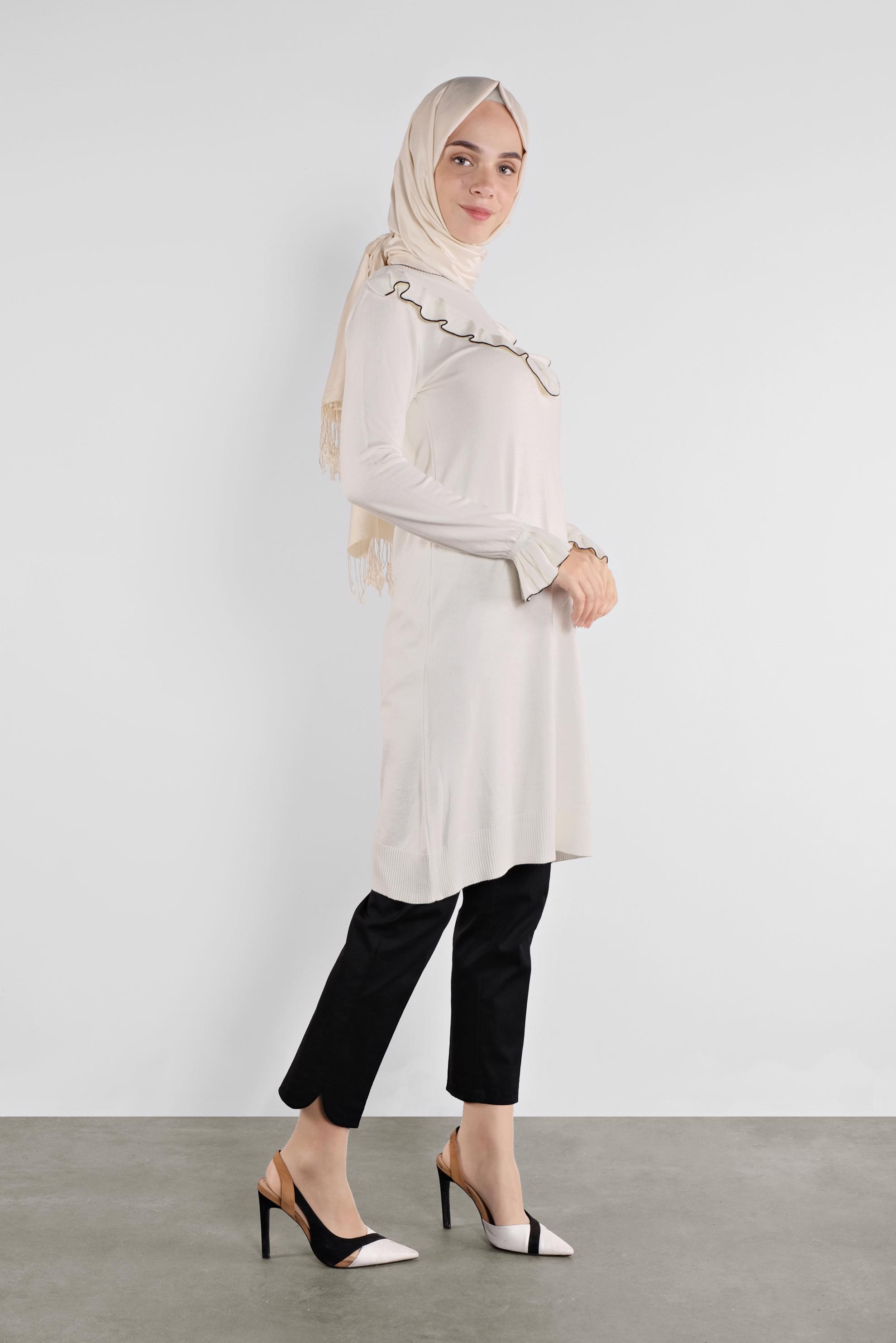 Tesettür giyim BEYAZ  FIRFIRLI TRİKO TUNİK 41002