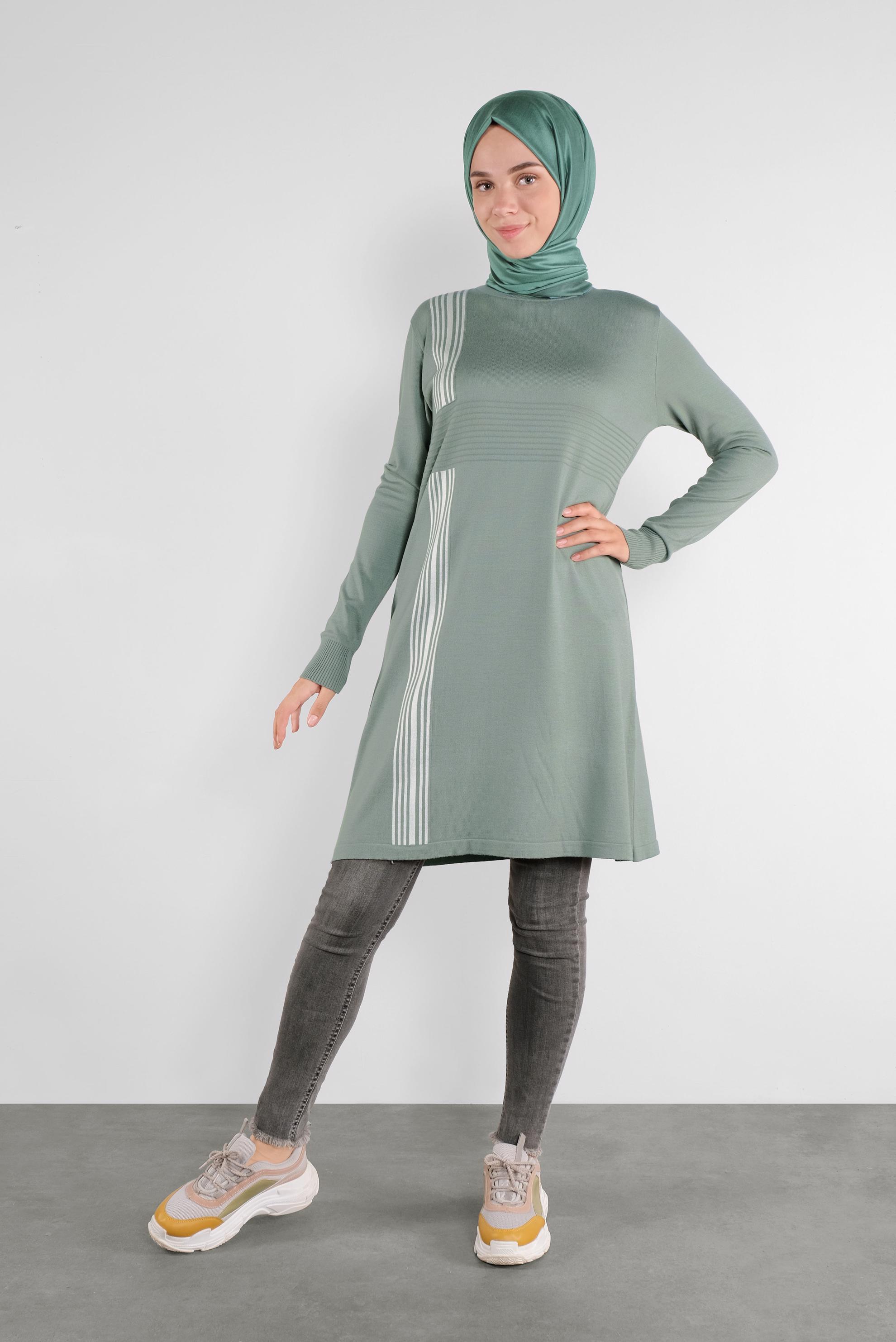 Tesettür giyim YEŞİL ŞERİT DETAYLI TRİKO TUNİK 41007 