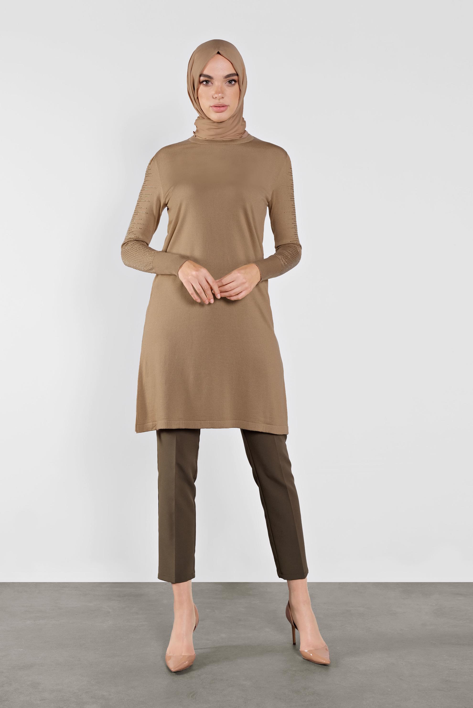Tesettür giyim KAHVE KOLLARI TAŞ BASKILI TRİKO TUNİK 41009 
