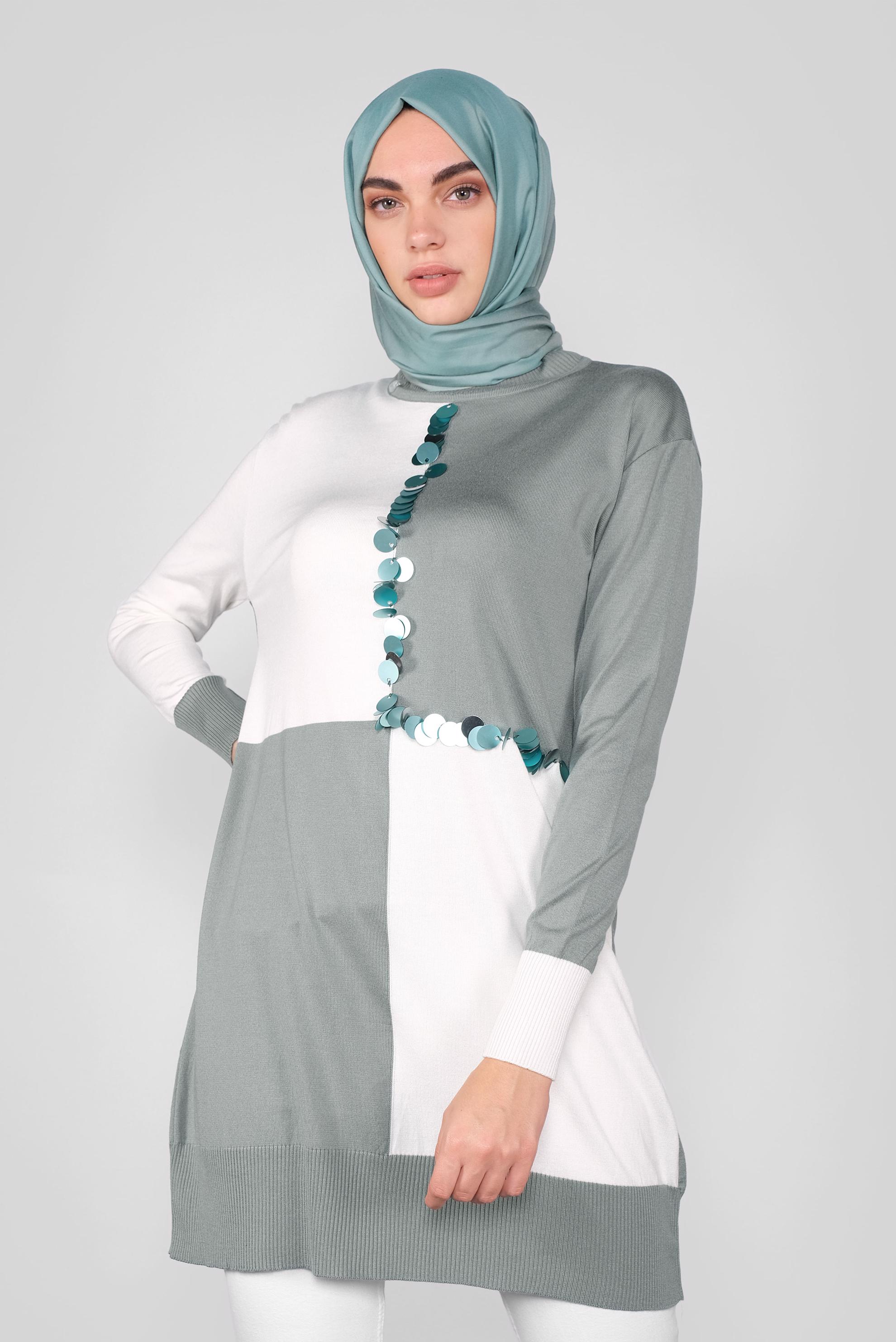 Tesettür giyim YEŞİL PUL DETAYLI İKİ RENKLİ TRİKO TUNİK 41012