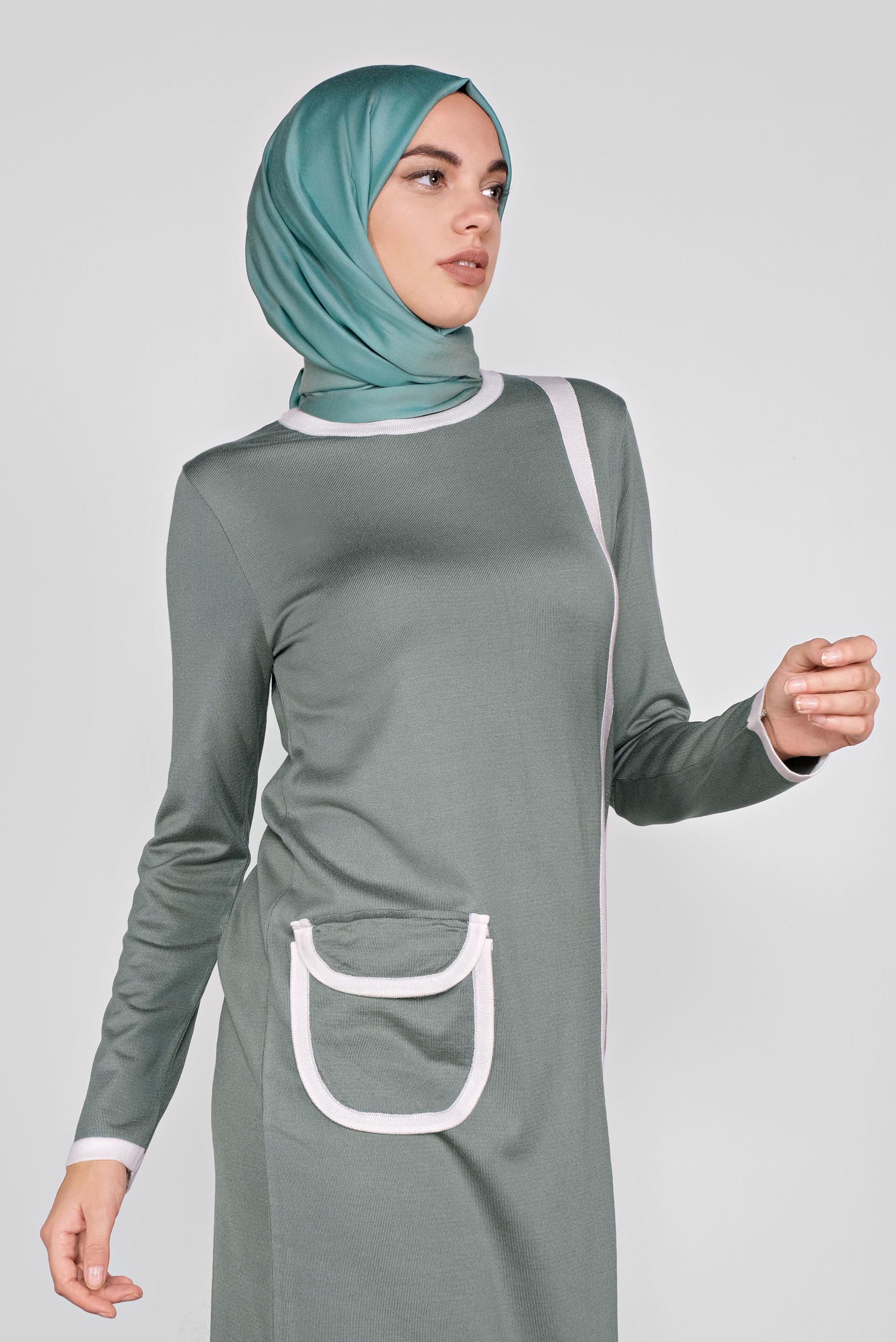 Tesettür giyim YEŞİL CEP DETAYLI TRİKO TUNİK 41013