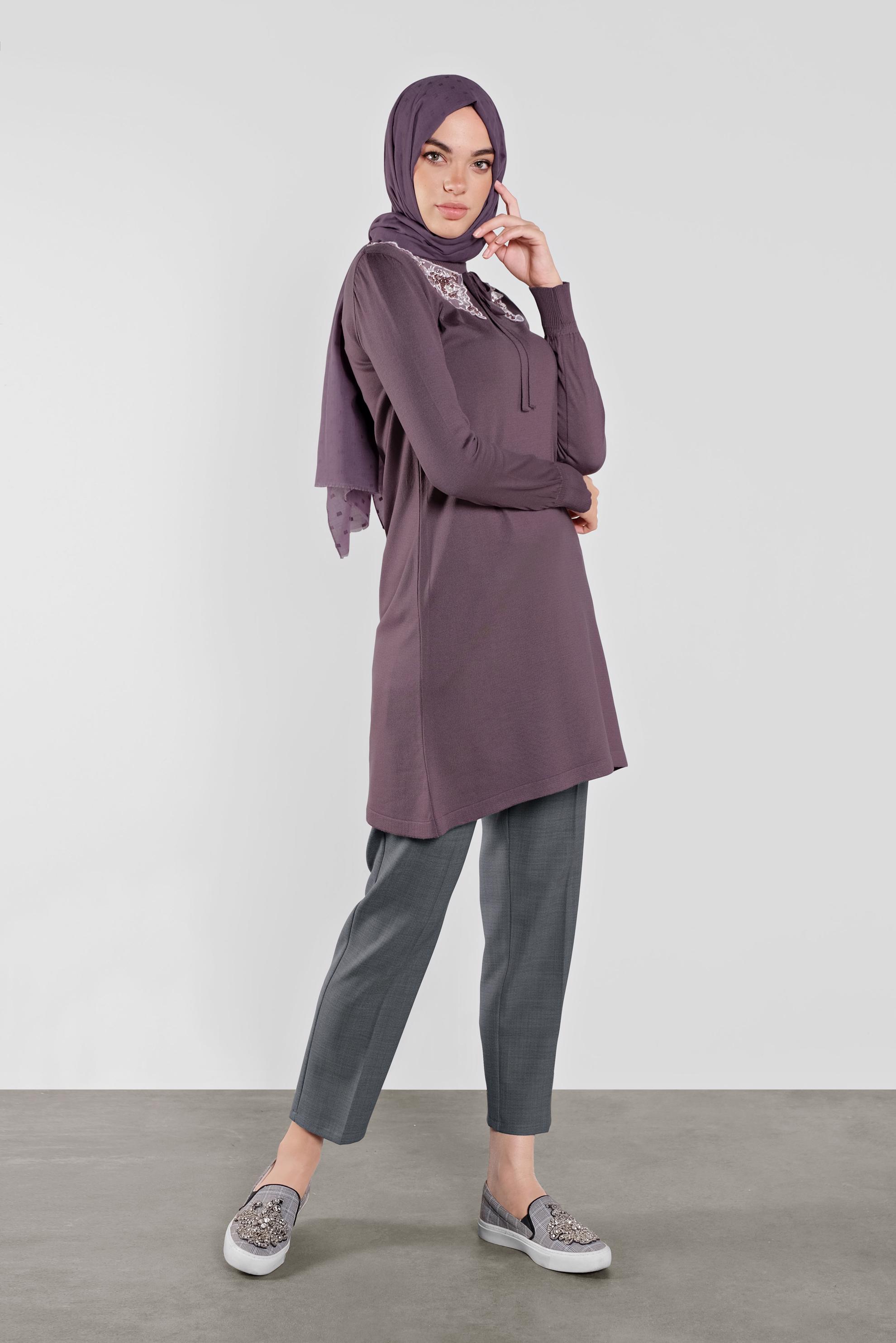 Tesettür giyim MOR YAKASI BAĞLI TRİKO TUNİK 41015 