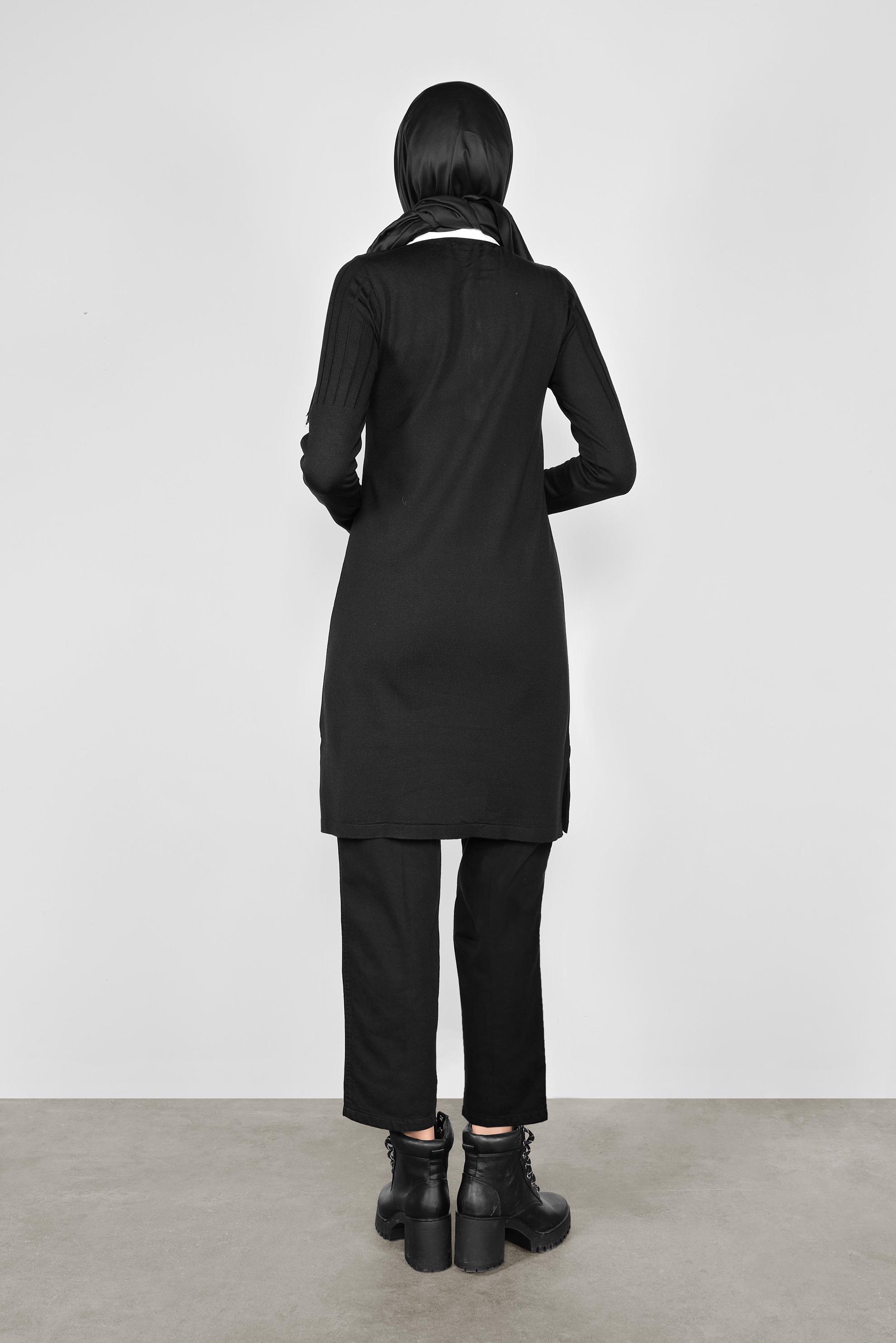 Tesettür giyim SİYAH GÖMLEK YAKA TRİKO TUNİK 41016