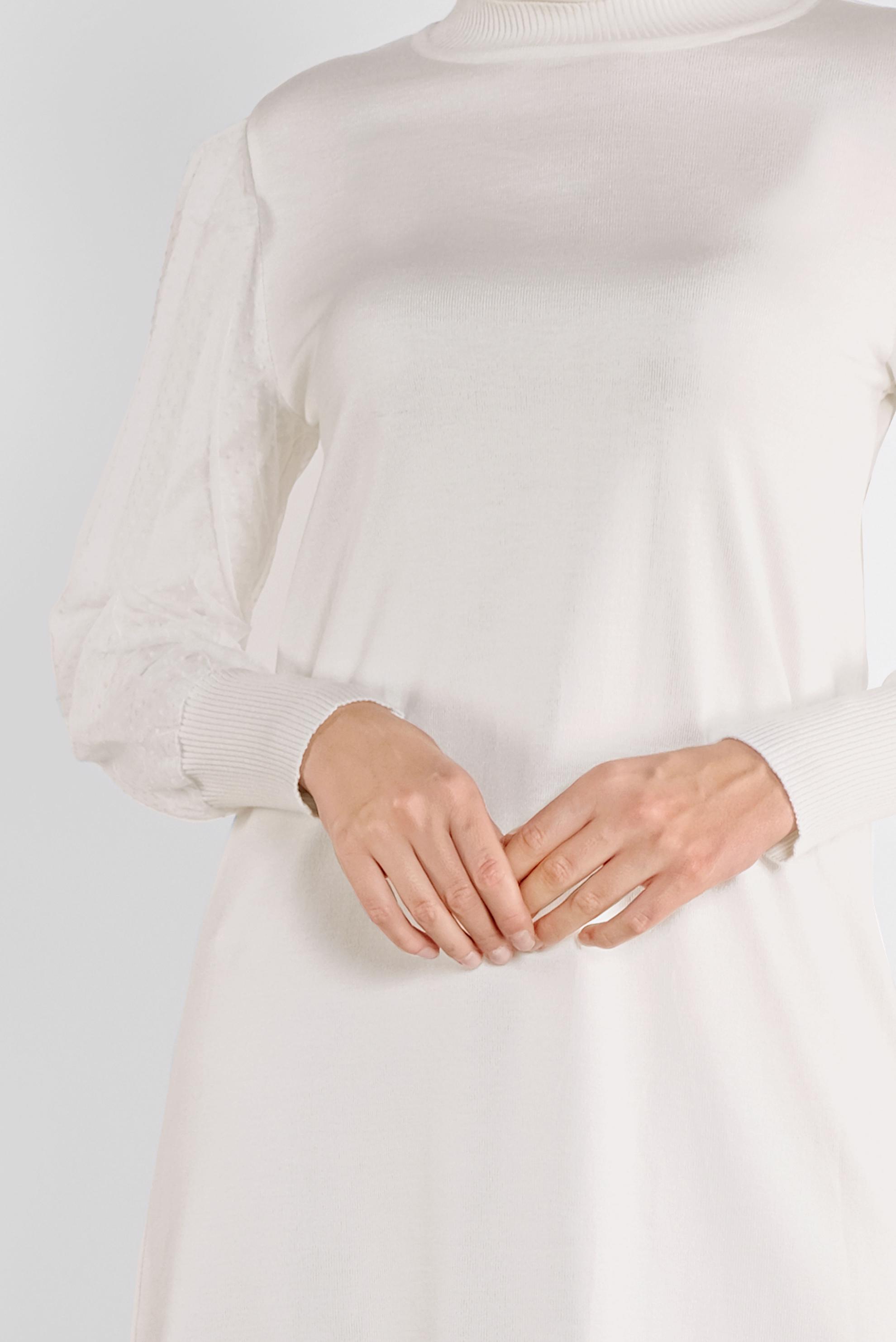 Tesettür giyim BEYAZ PUANTİYE TÜL DETAYLI TRİKO TUNİK 41017