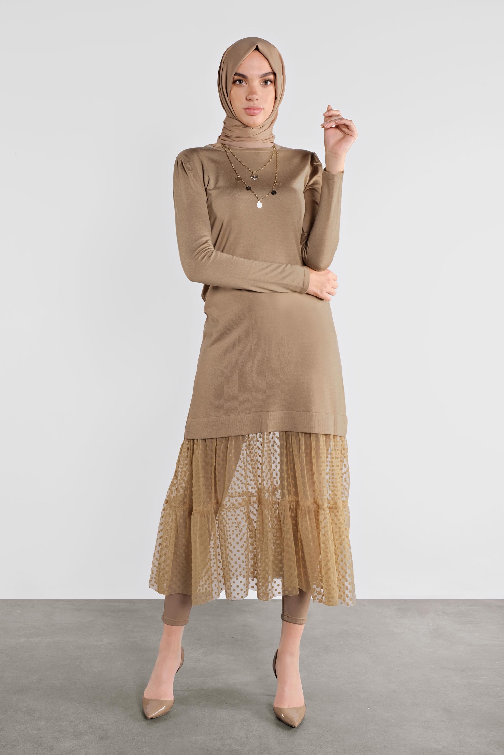 Tesettür giyim KAHVE PUANTİYE DESENLİ TÜL DETAYLI TRİKO TUNİK 41018 