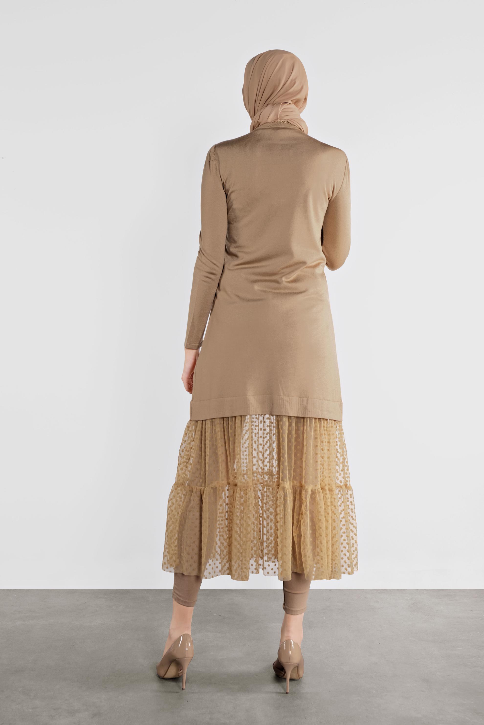 Tesettür giyim KAHVE PUANTİYE DESENLİ TÜL DETAYLI TRİKO TUNİK 41018 